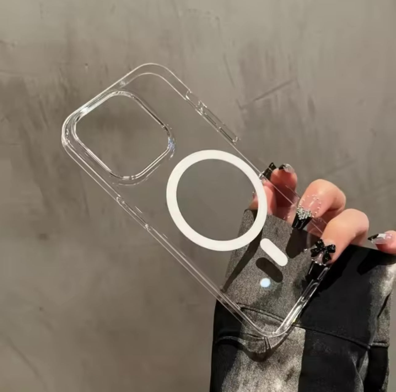 Ultra Thin Anti Yellow Transparent Hard PC Magsafe Compatible Case for iPhone 16 Pro (Clear Transparent)