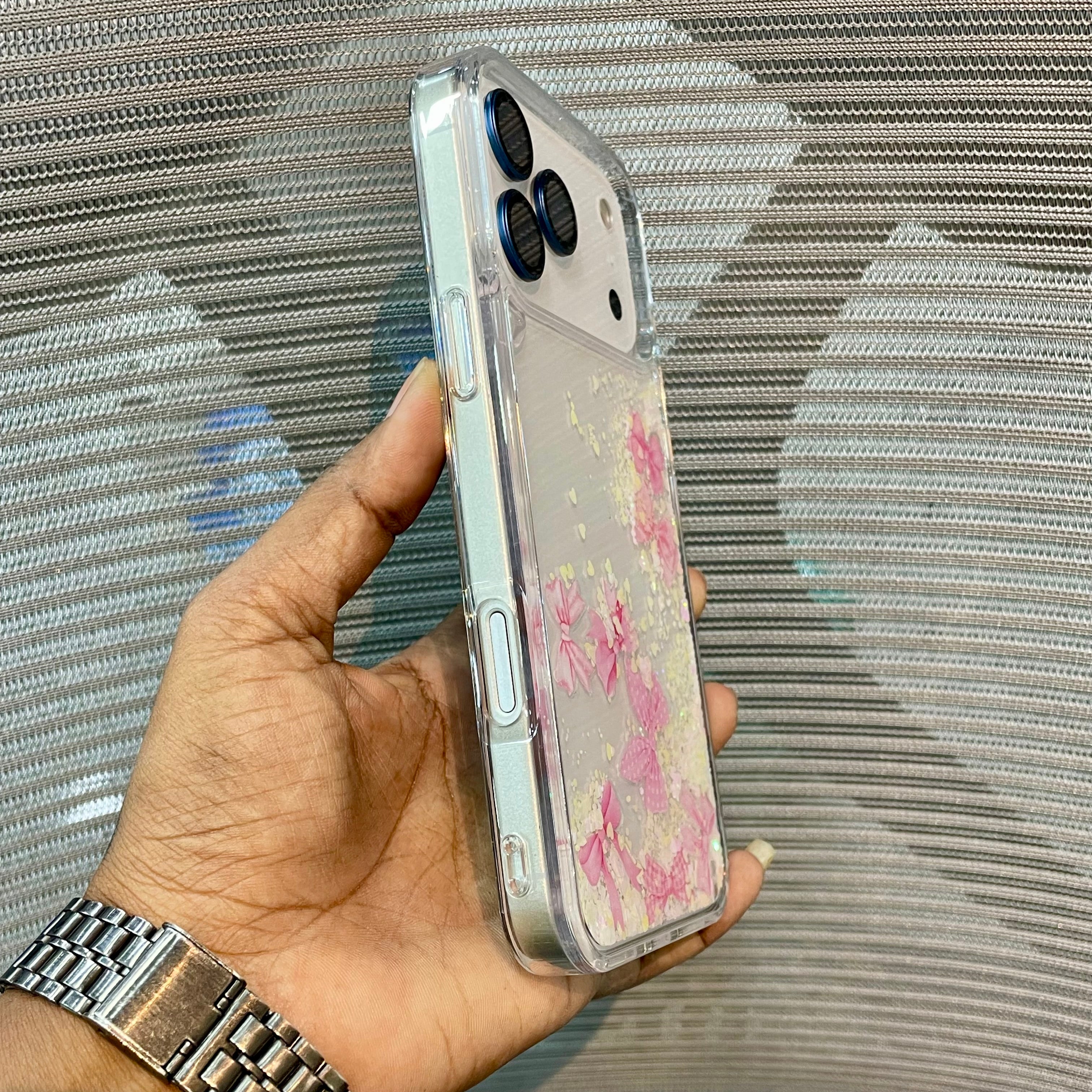 LiquidBow Glitter iPhone 17 Series Case