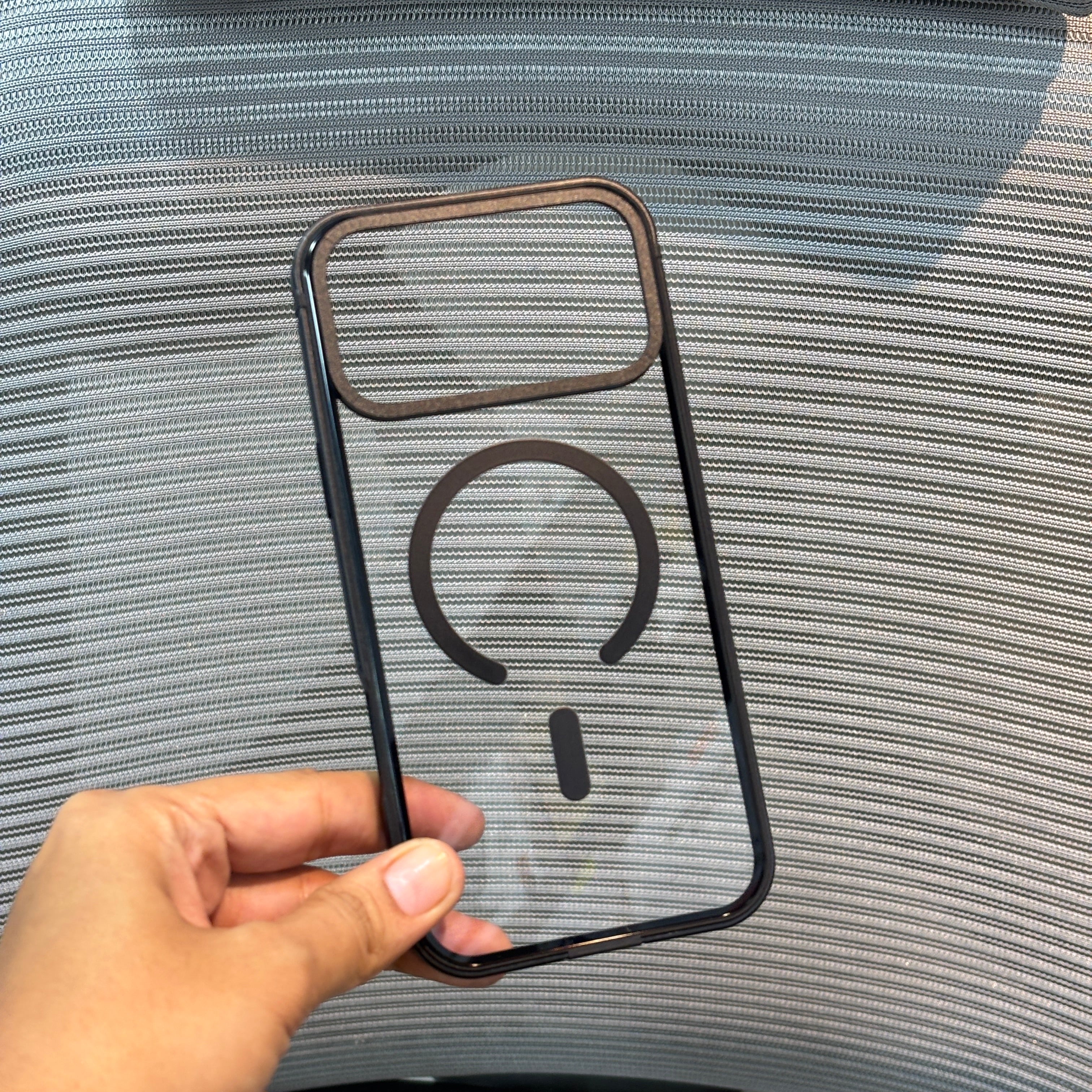 LumiFrame MagSafe iPhone 17 Pro Max Case