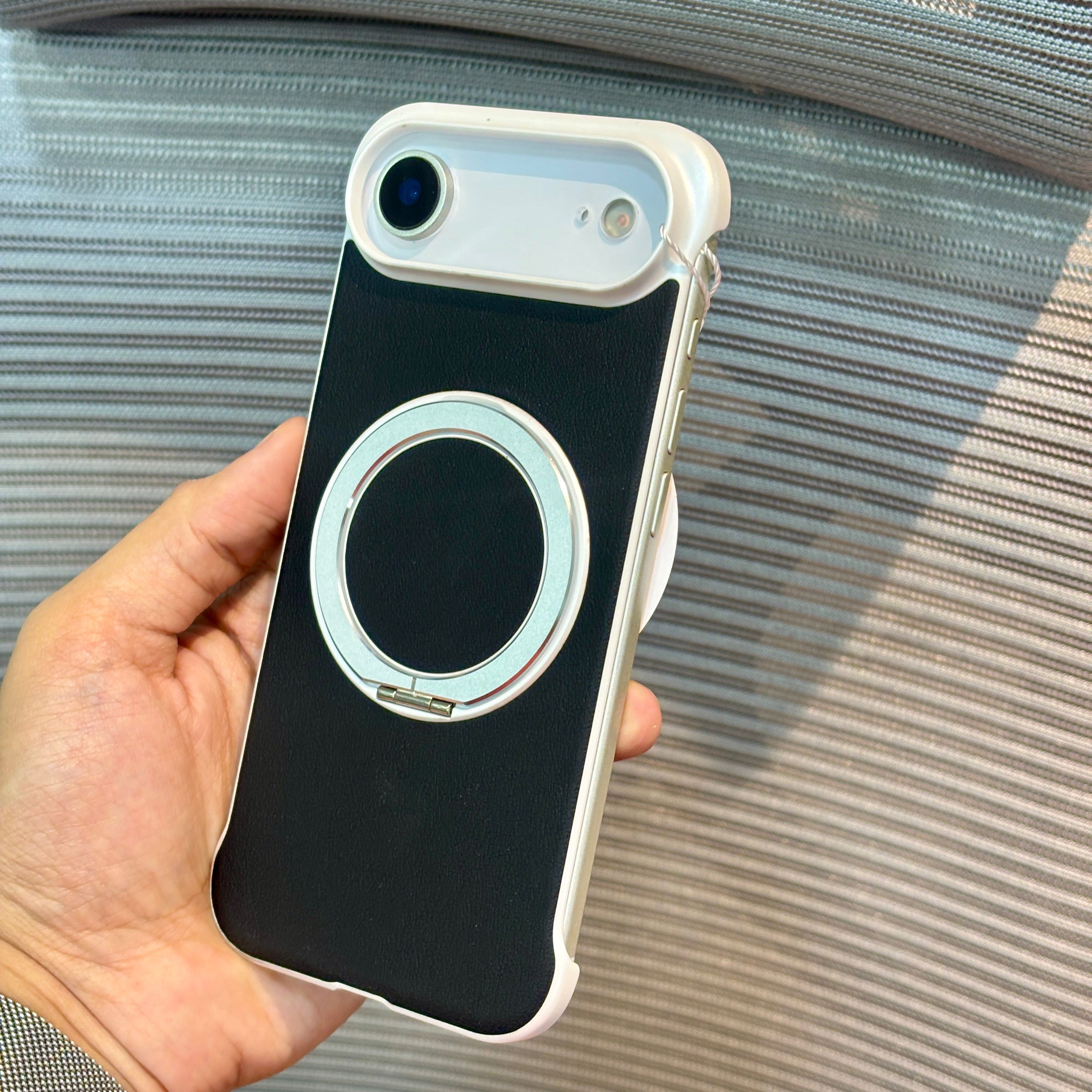 Axis Stand MagSafe iPhone 17 Series Case