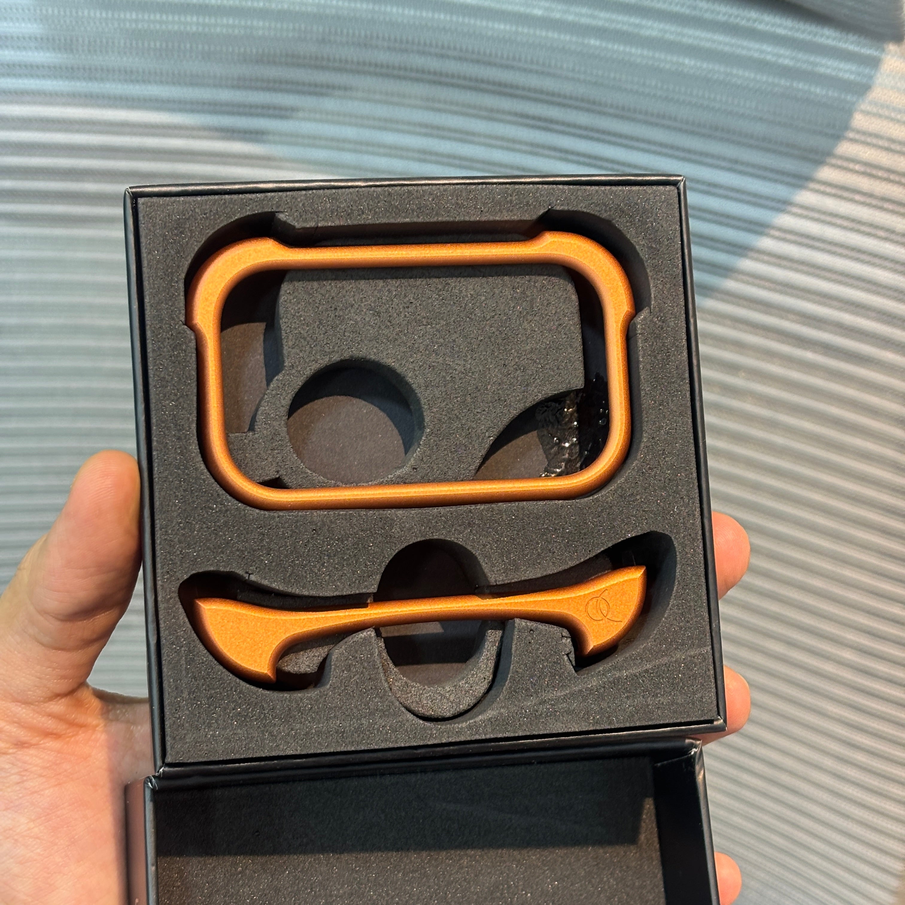 Protective Apple iPhone Back Cover - AlumiCore Metal Bumper iPhone 17 Pro Case - Style 4