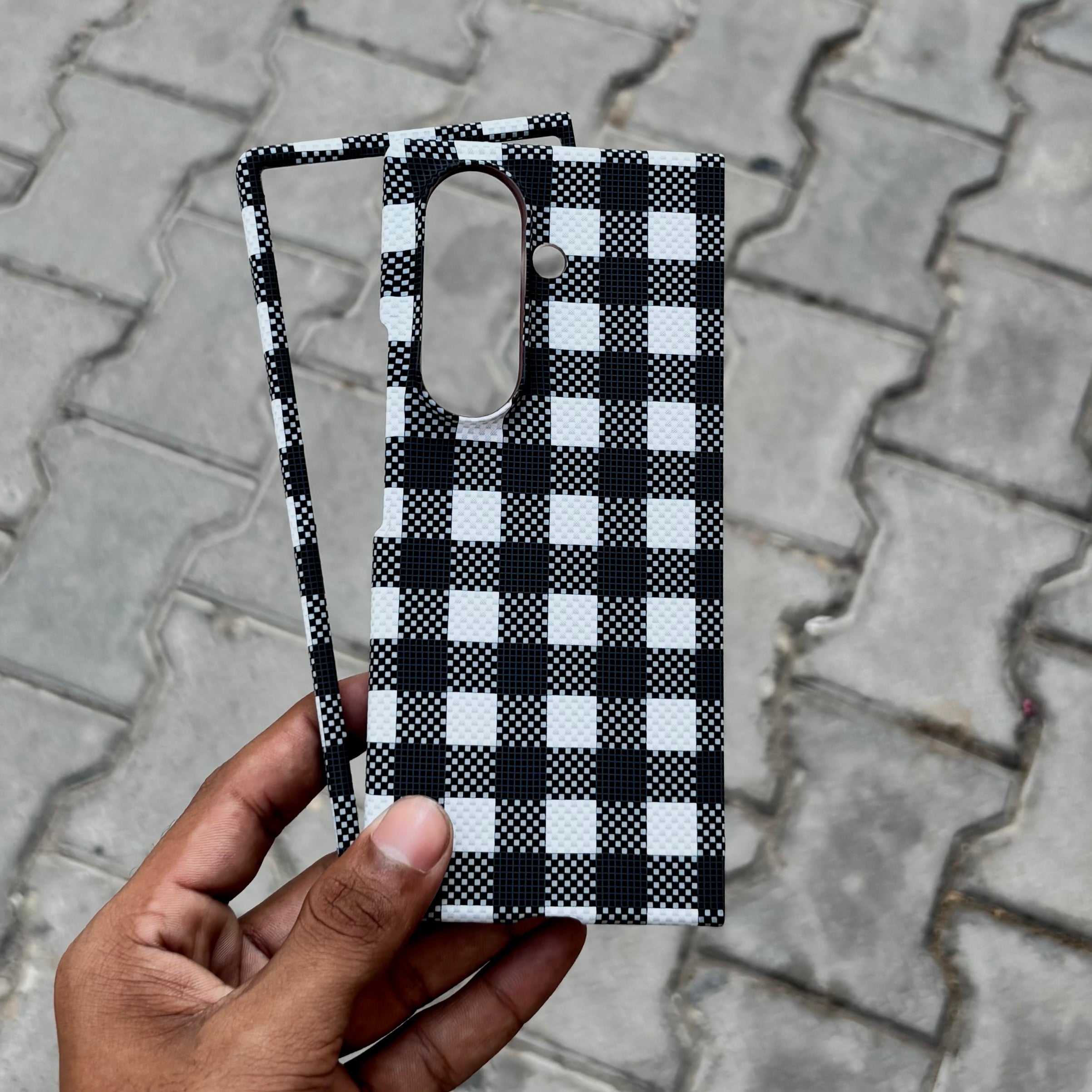 Luxo Grey White Check With Magsafe-Samsung ( No. 1888 ) Mobile Case by CoverMeUp
