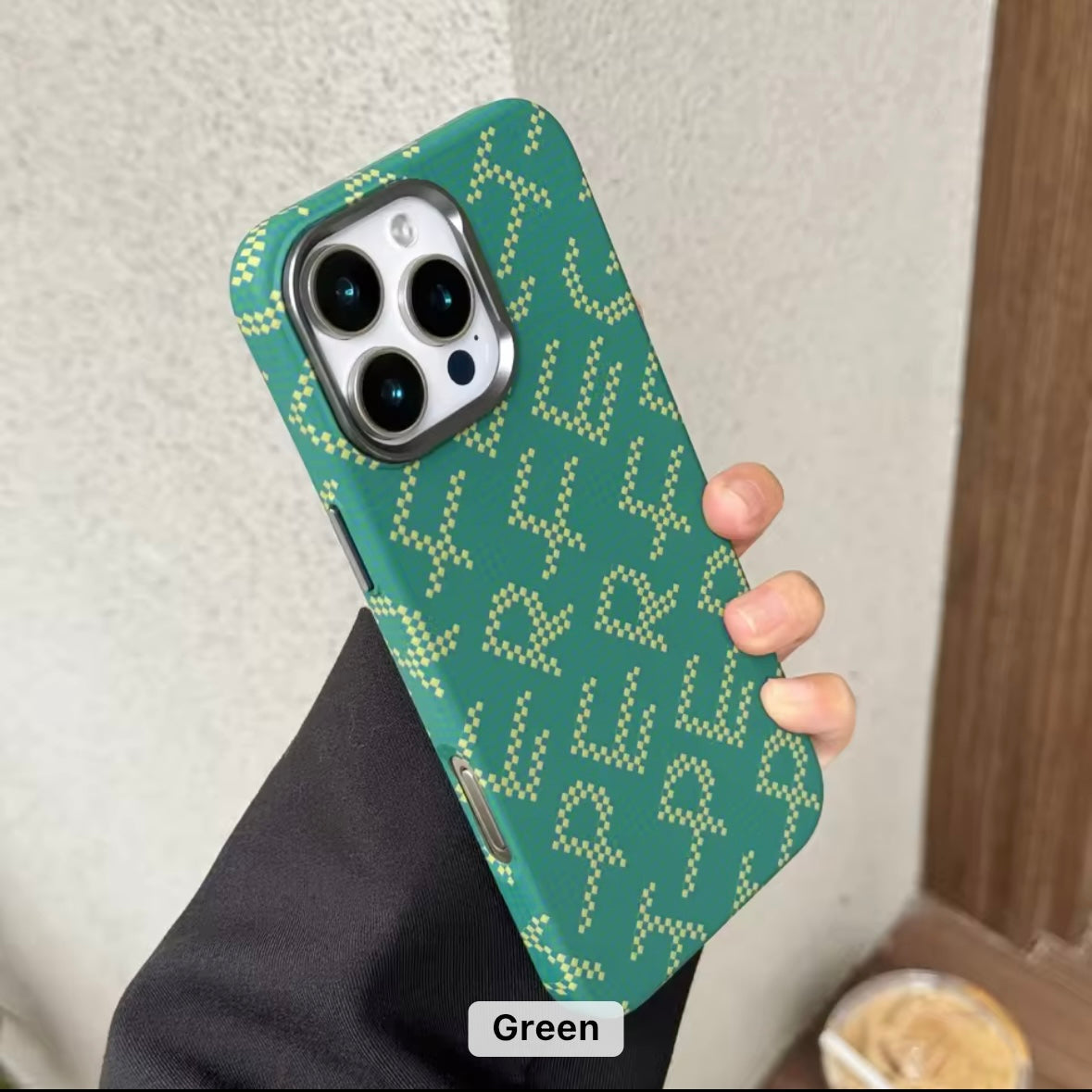 Protective Apple iPhone Back Cover - CarbonVanta iPhone Case - Style 4