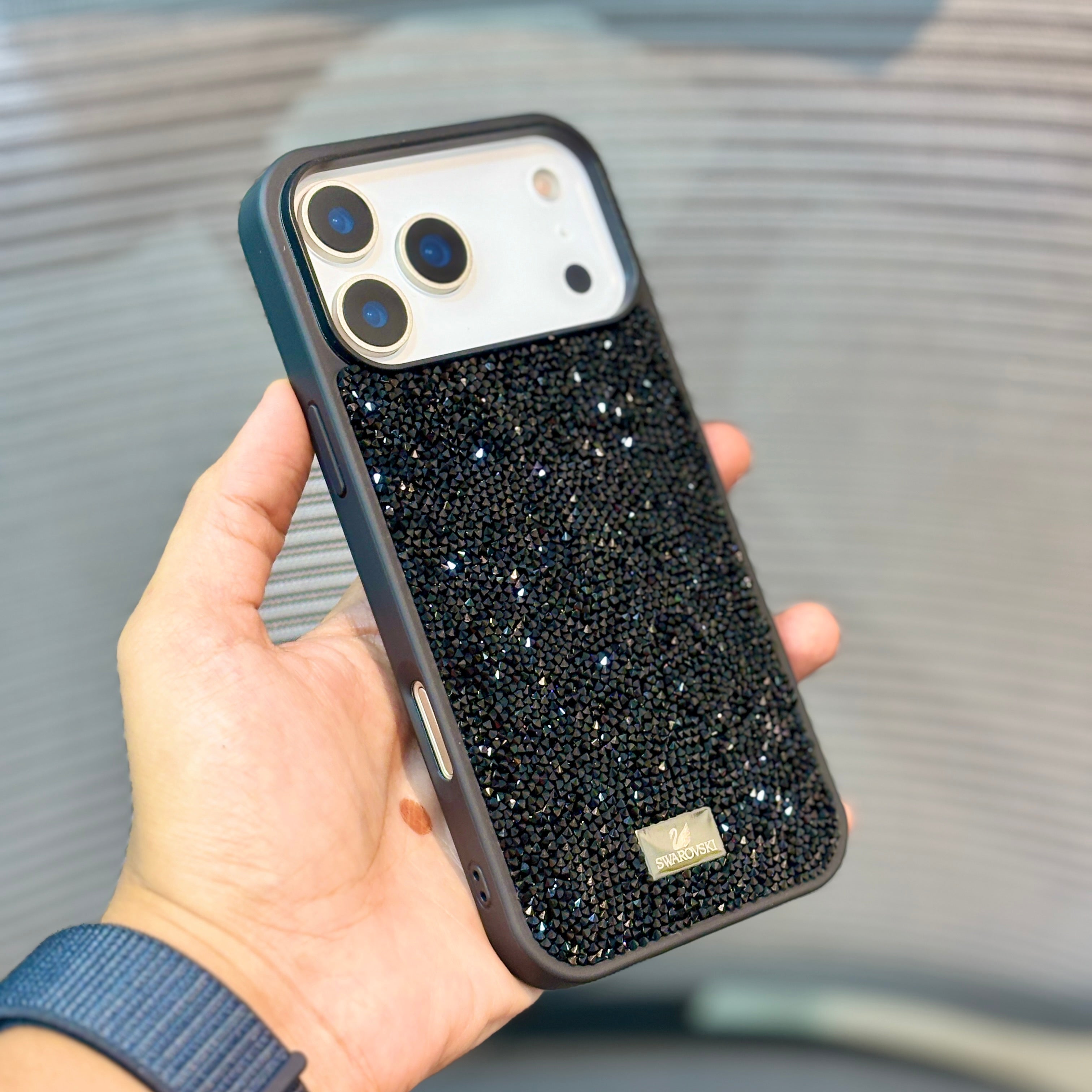 Protective Apple iPhone Back Cover - GleamLuxe Bling iPhone 17 Case - Style 2