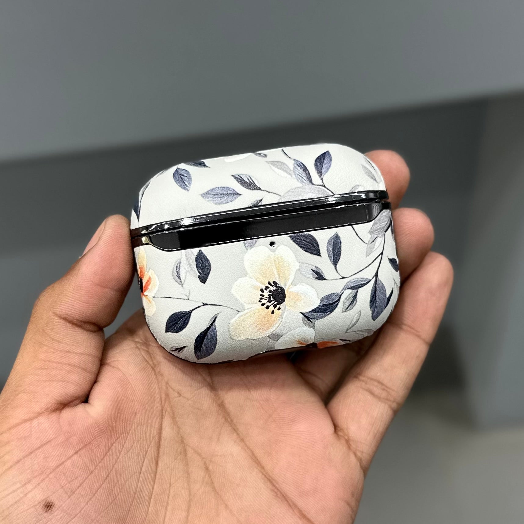 TRANZO AIRPODS CASE - GREY ( No. 3397 )