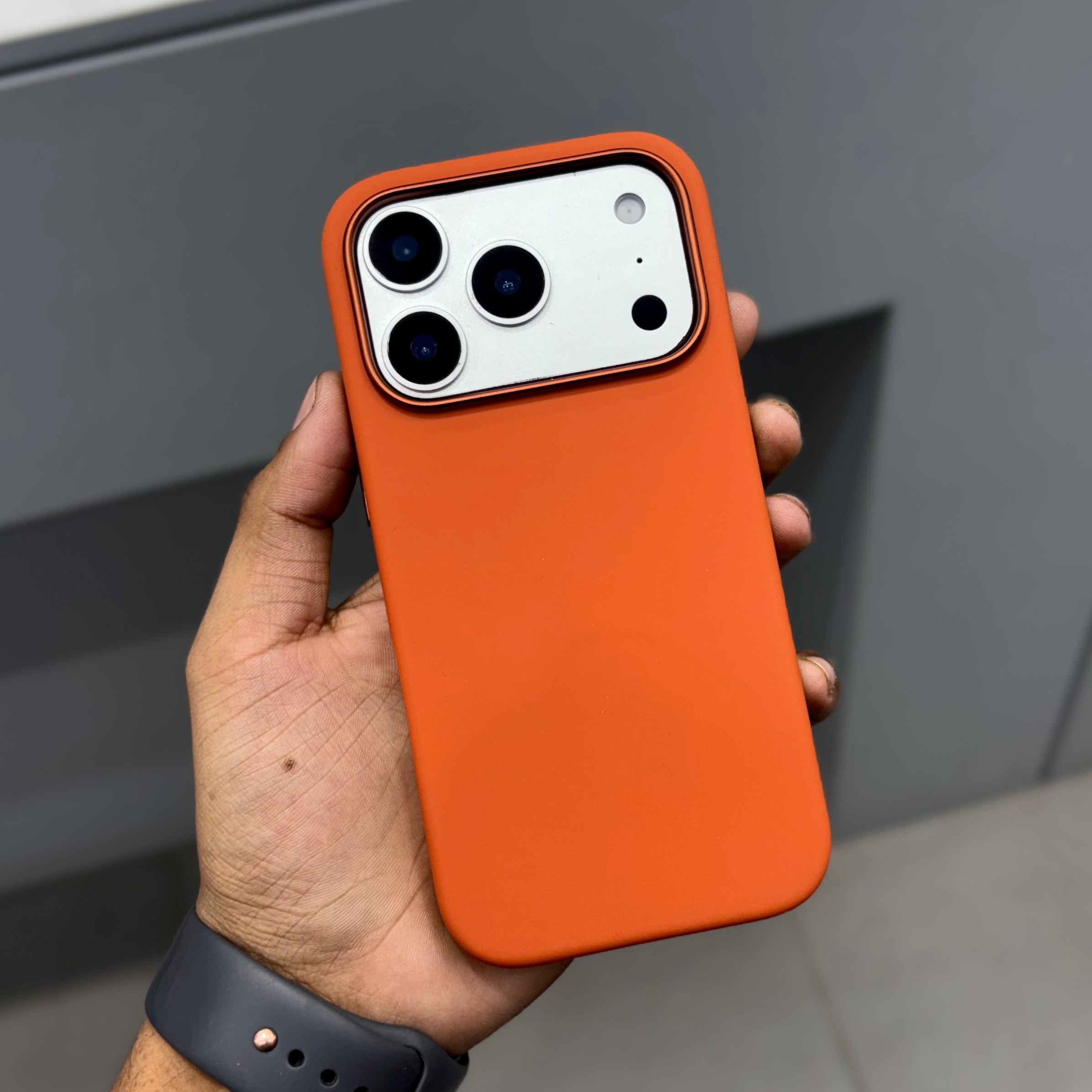 ICON GELIX SILICON CASE MAGSAFE - ORANGE ( No. 2554 ) Mobile Case by CoverMeUp - Style 2
