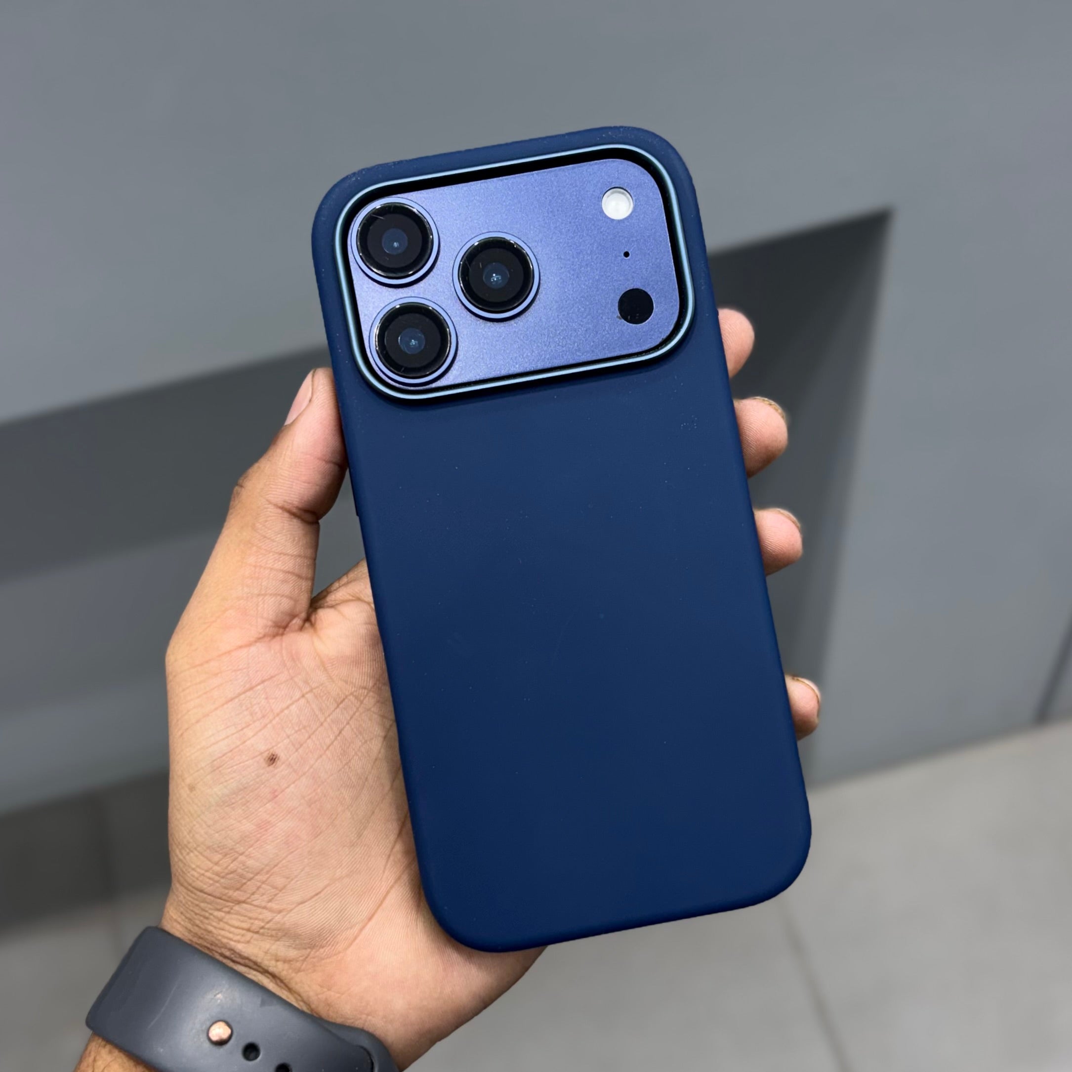 ICON GELIX SILICON CASE MAGSAFE - BLUE ( No. 2555 ) Mobile Case by CoverMeUp