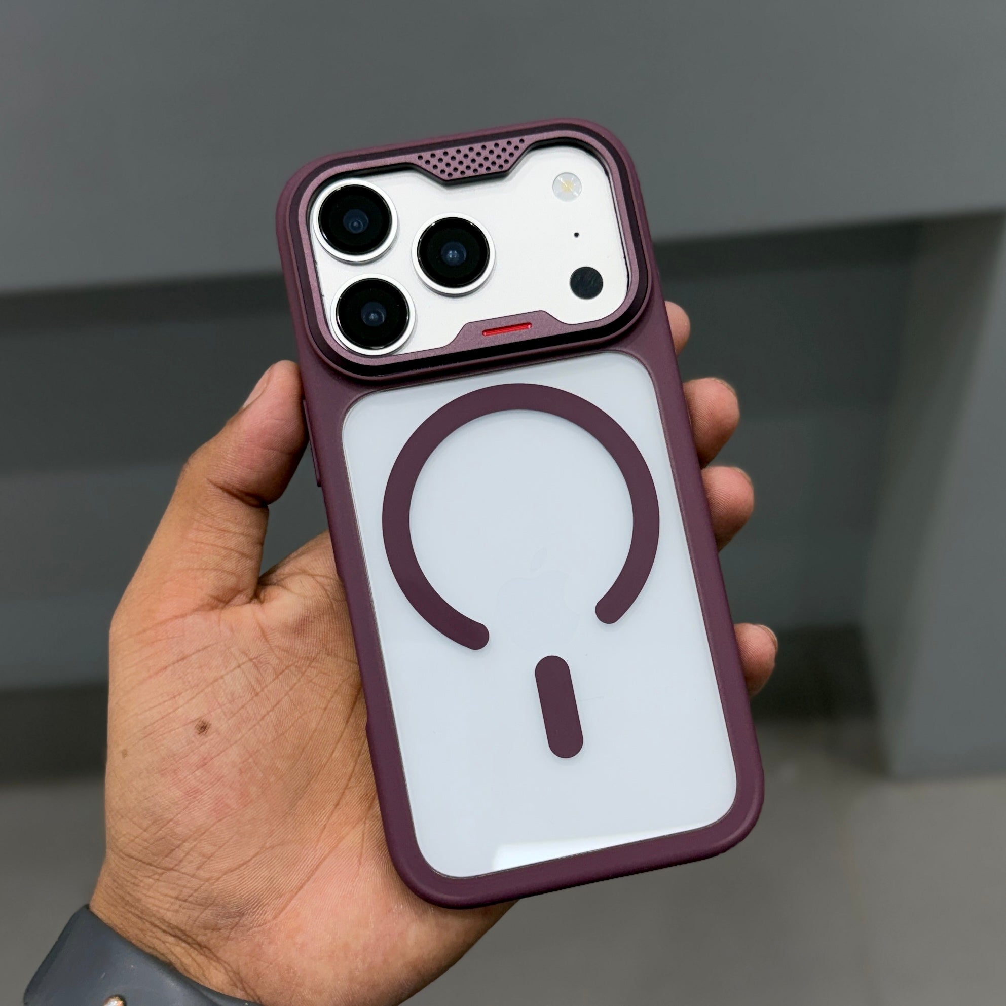 CMAQ AEGIS MAGSAFE CASE - WINE RED ( No. 3865 )