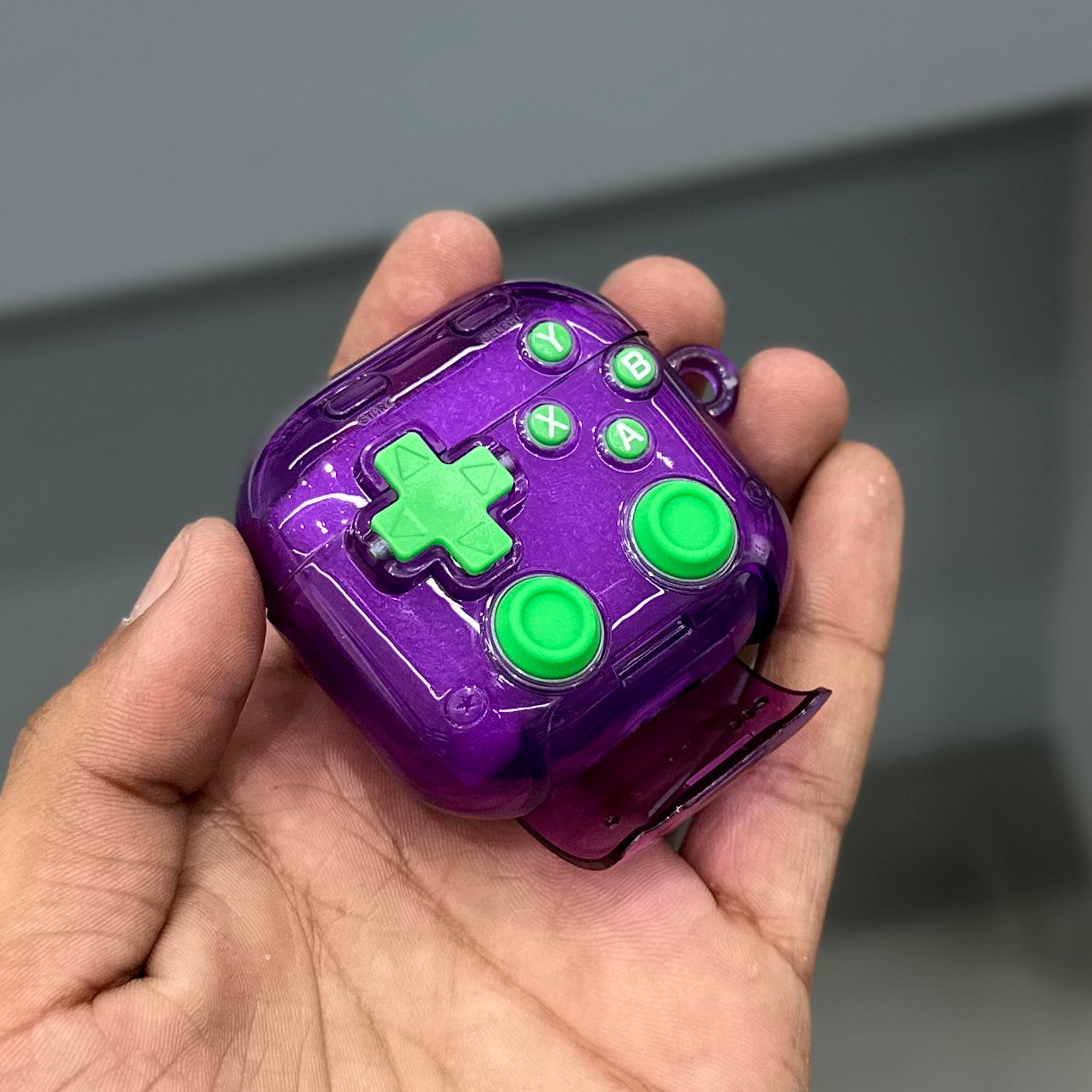 EGG SHELL GAME POD AIRPODS CASE - PURPLE ( No. 3563 )