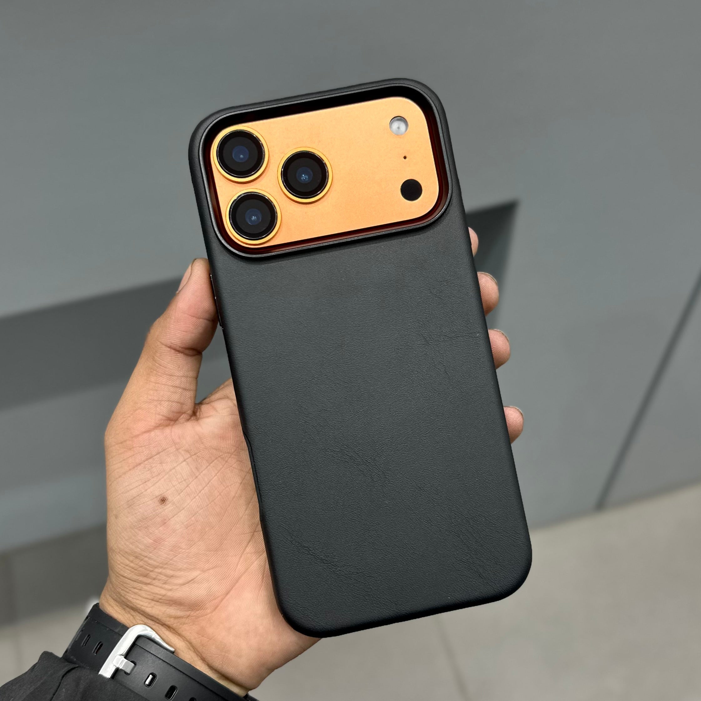 ICON CLASSIC LEATHER MAGSAFE CASE - BLACK ( No. 2867 )