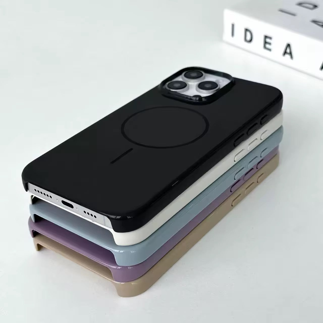 Protective Apple iPhone Back Cover - Premium MagSafe Hard Case for iPhone - Style 5