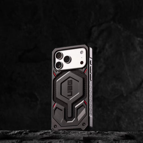 UAG Urban Armor Gear Monarch Pro Kevlar iPhone 17 Pro Case