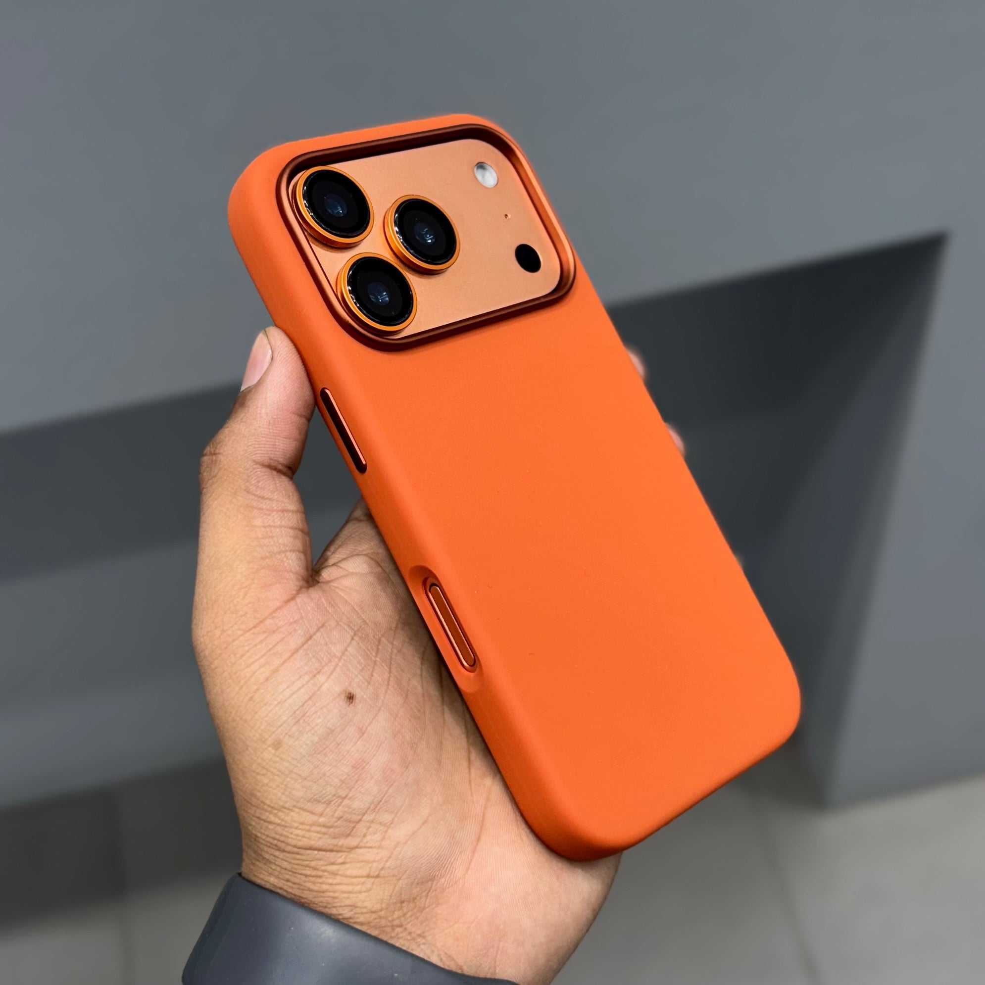 ICON GELIX SILICON CASE MAGSAFE - ORANGE ( No. 2554 ) Mobile Case by CoverMeUp - Style 3