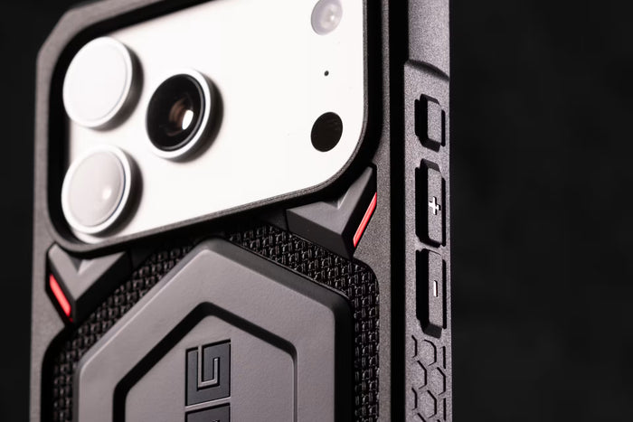 UAG Urban Armor Gear Monarch Pro Kevlar iPhone 17 Pro Max Case