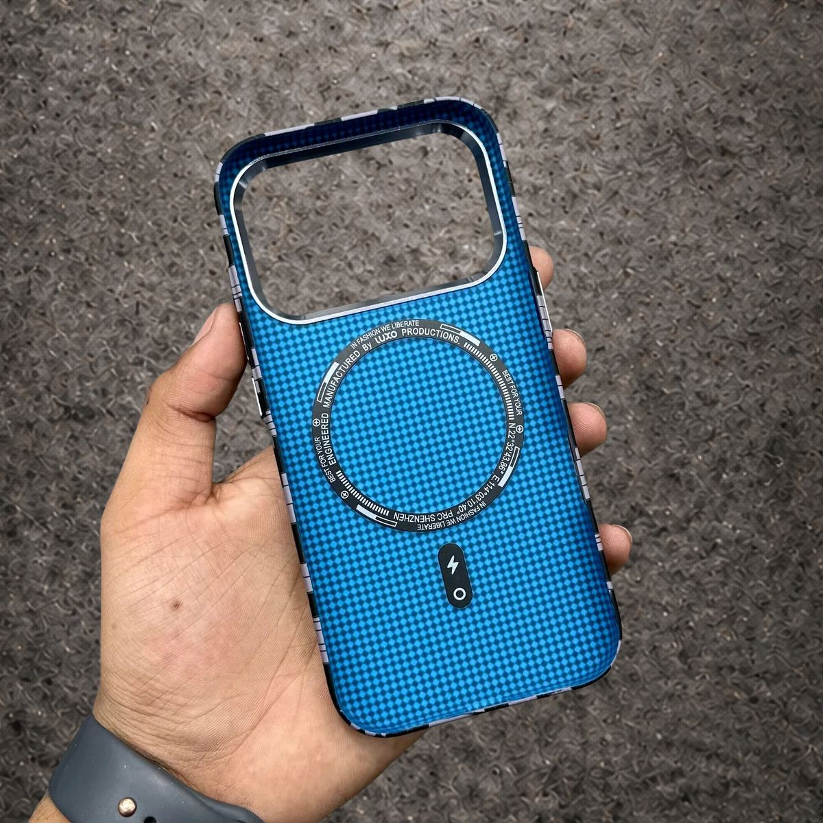 LUXO CARBON CASE-ILLUSION Series