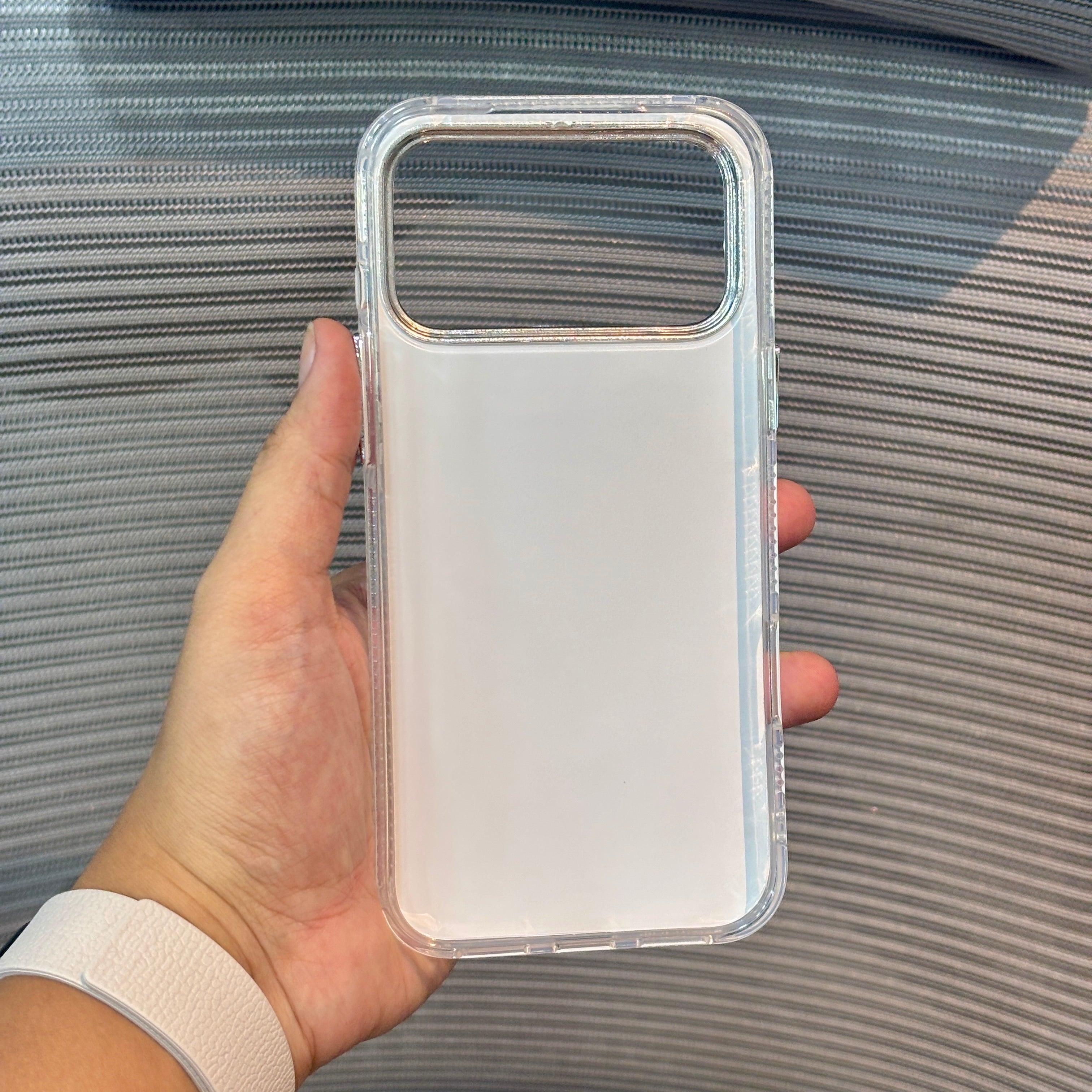 MarbleMuse Glitter iPhone 17 Series Case