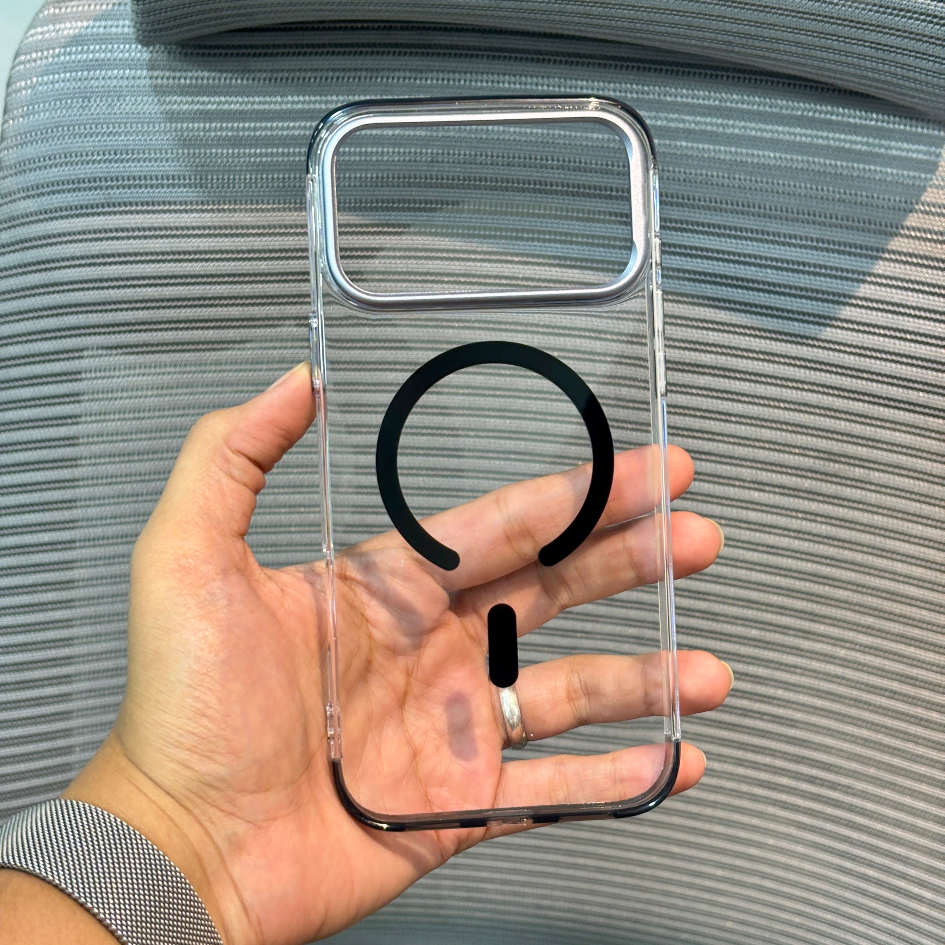 ClearStand MagSafe iPhone 17 Pro Max Case