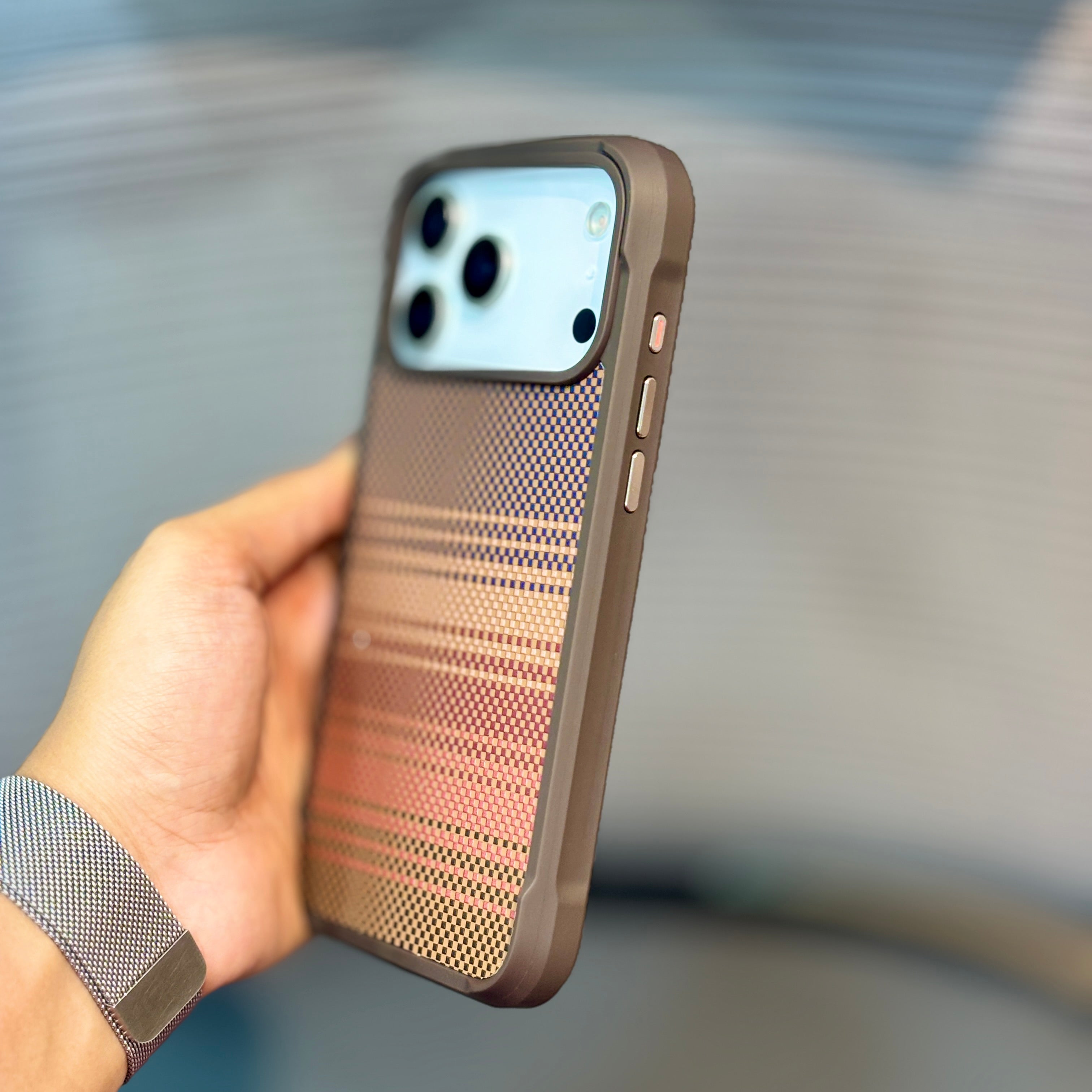 Protective Apple iPhone Back Cover - DesertCarbon MagSafe iPhone 16 Series Case - Style 3