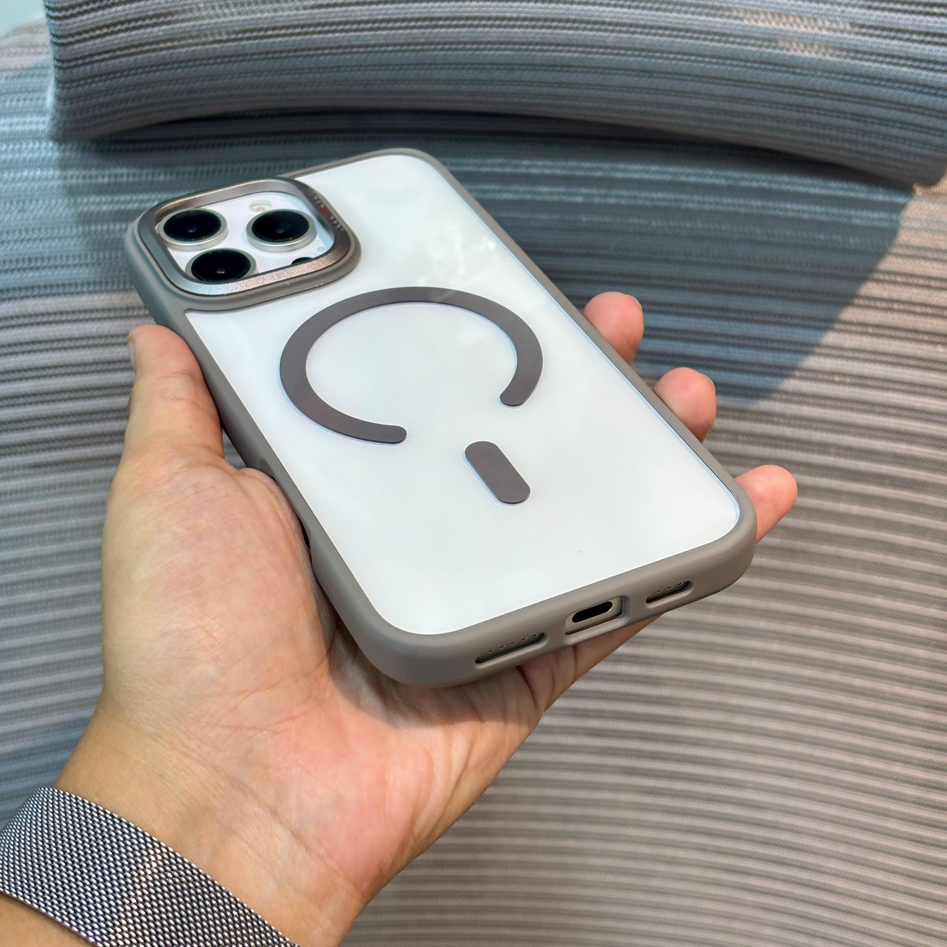 Protective Apple iPhone Back Cover - VeilGrid MagSafe iPhone Case - Style 15