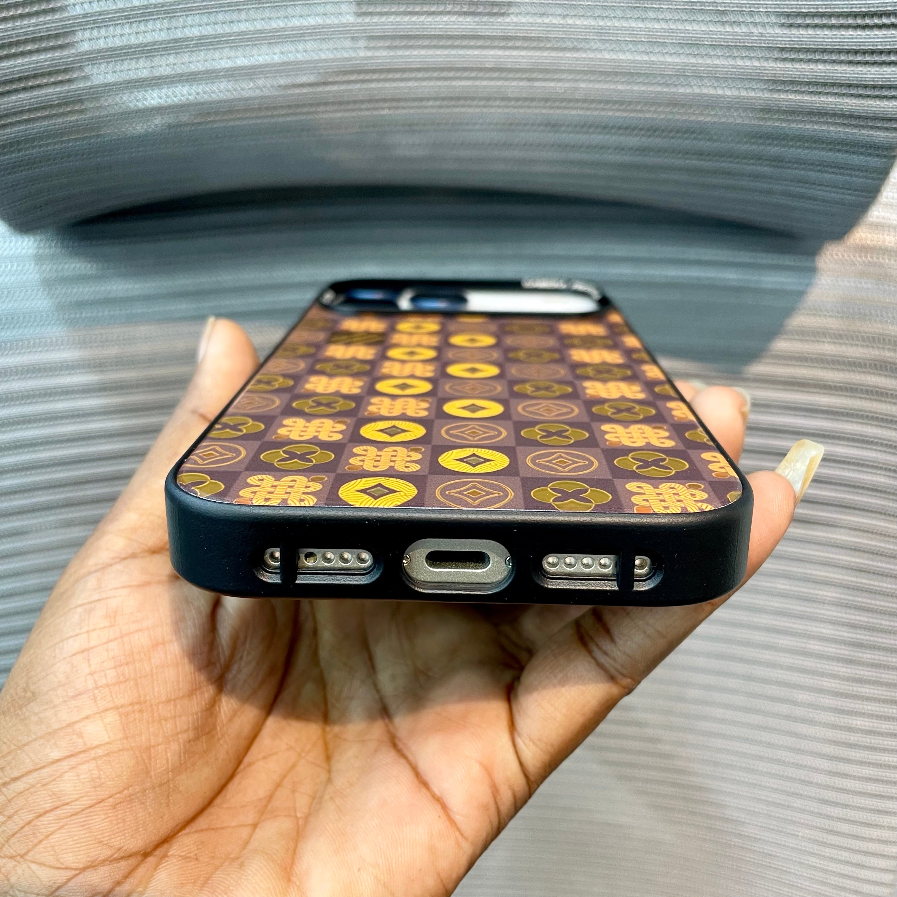 NoirÉlite MagSafe iPhone Case