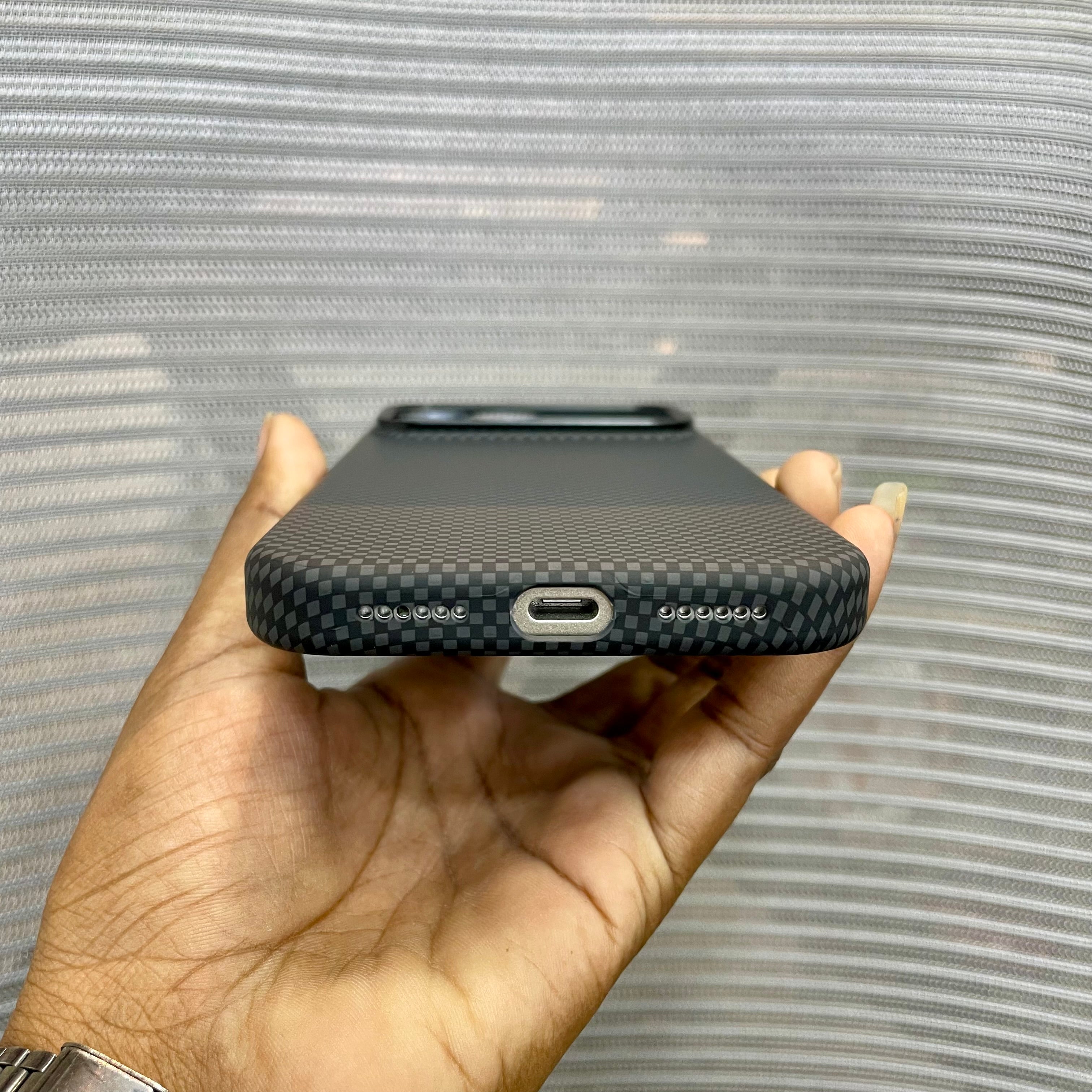 CarbonFlex MagSafe iPhone 17 Pro Max Case