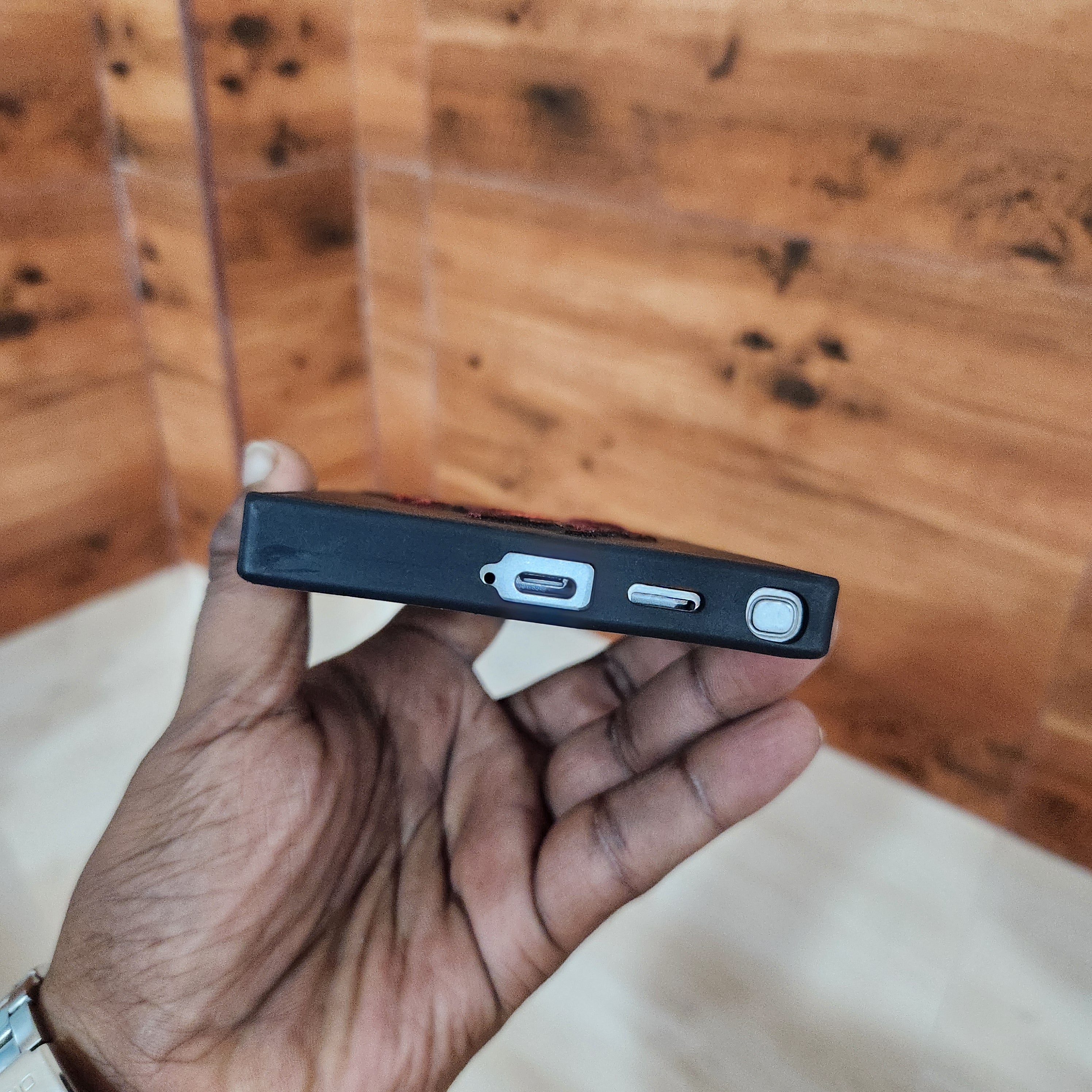 Samsung Galaxy S24 Ultra Hourse Embroidery PU Leather Case with Cloth Inside - Black/Red