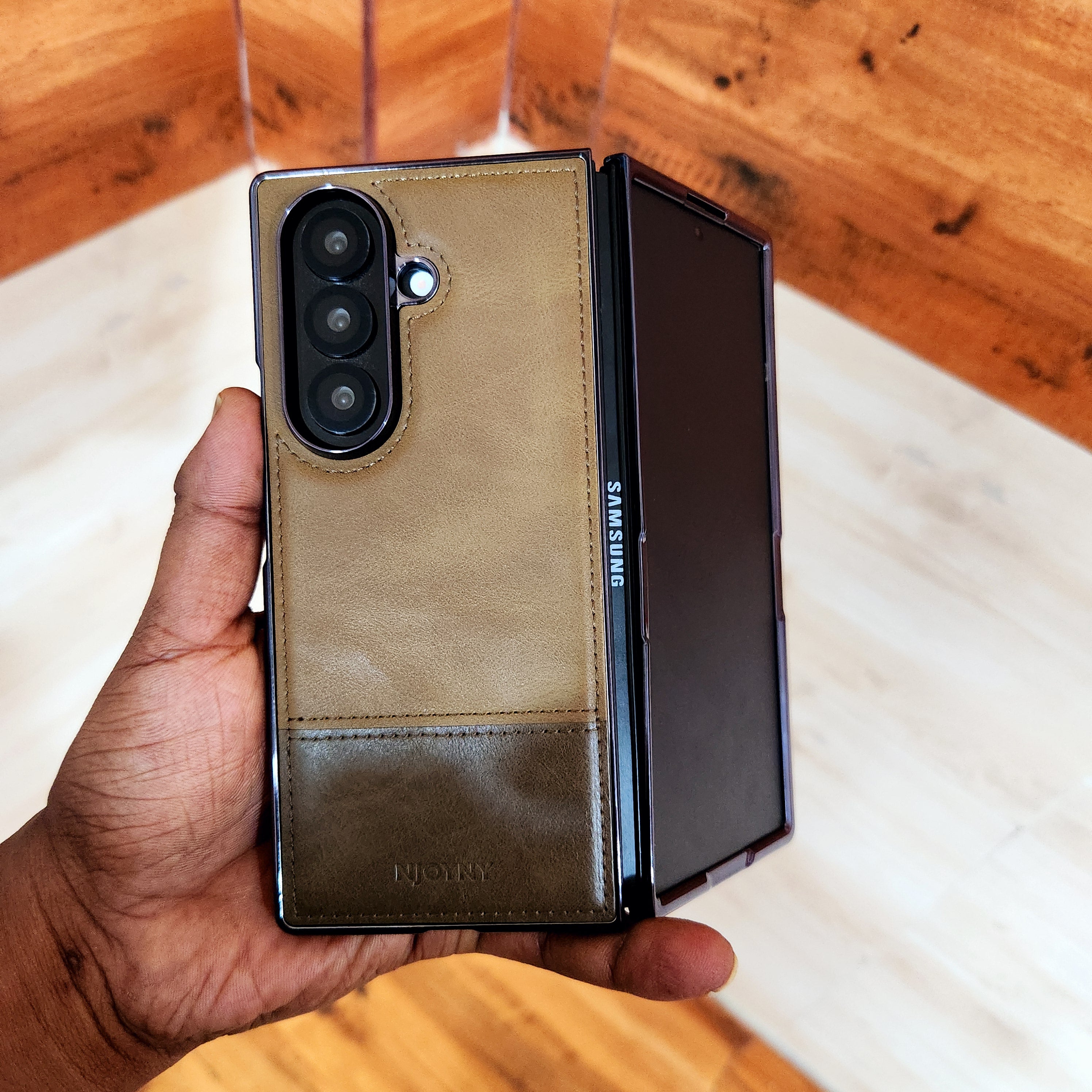 Samsung Galaxy Z Fold7 Bussiness Style Electroplating Leather Case - Brown