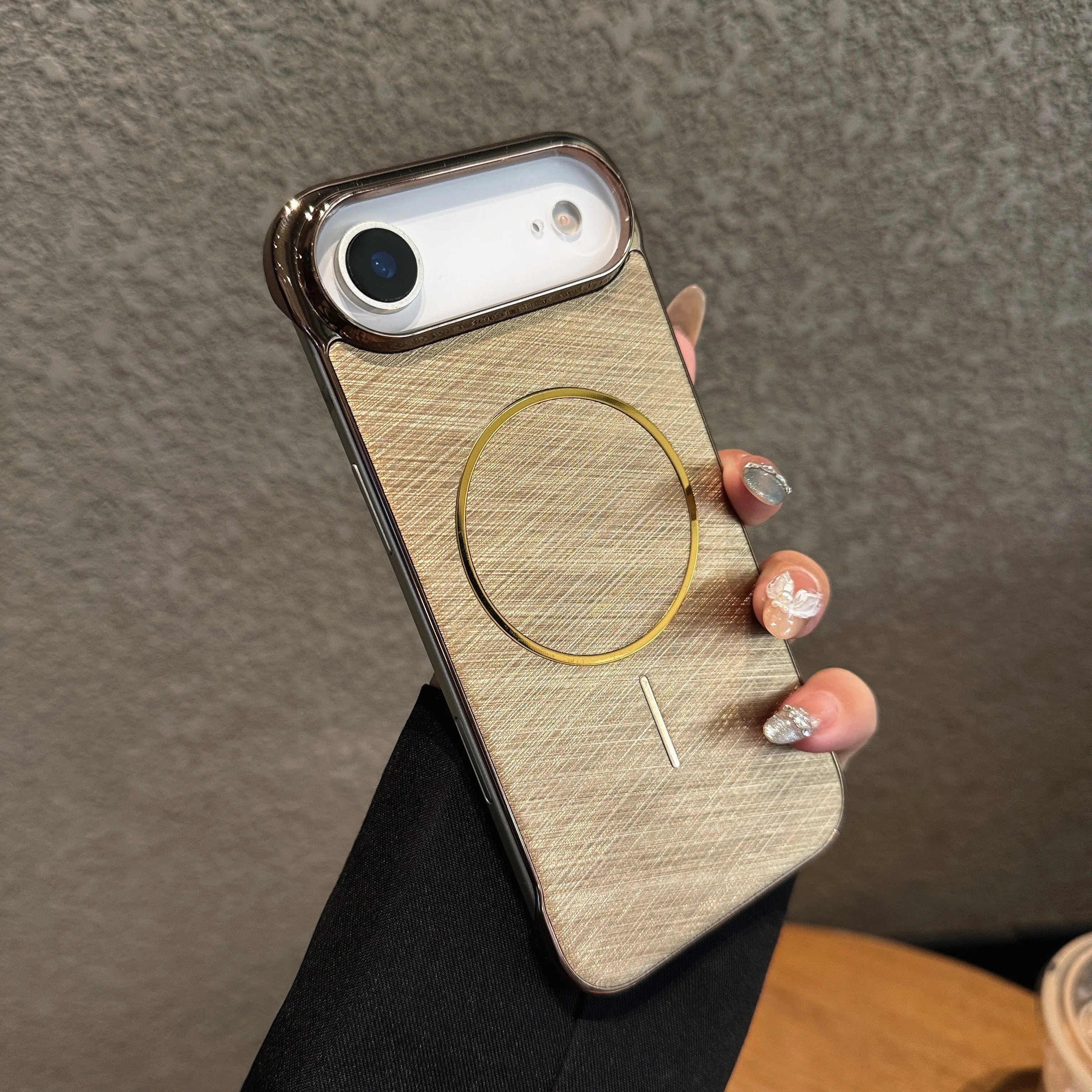 Orbit Core Mag Sphere Matte Case