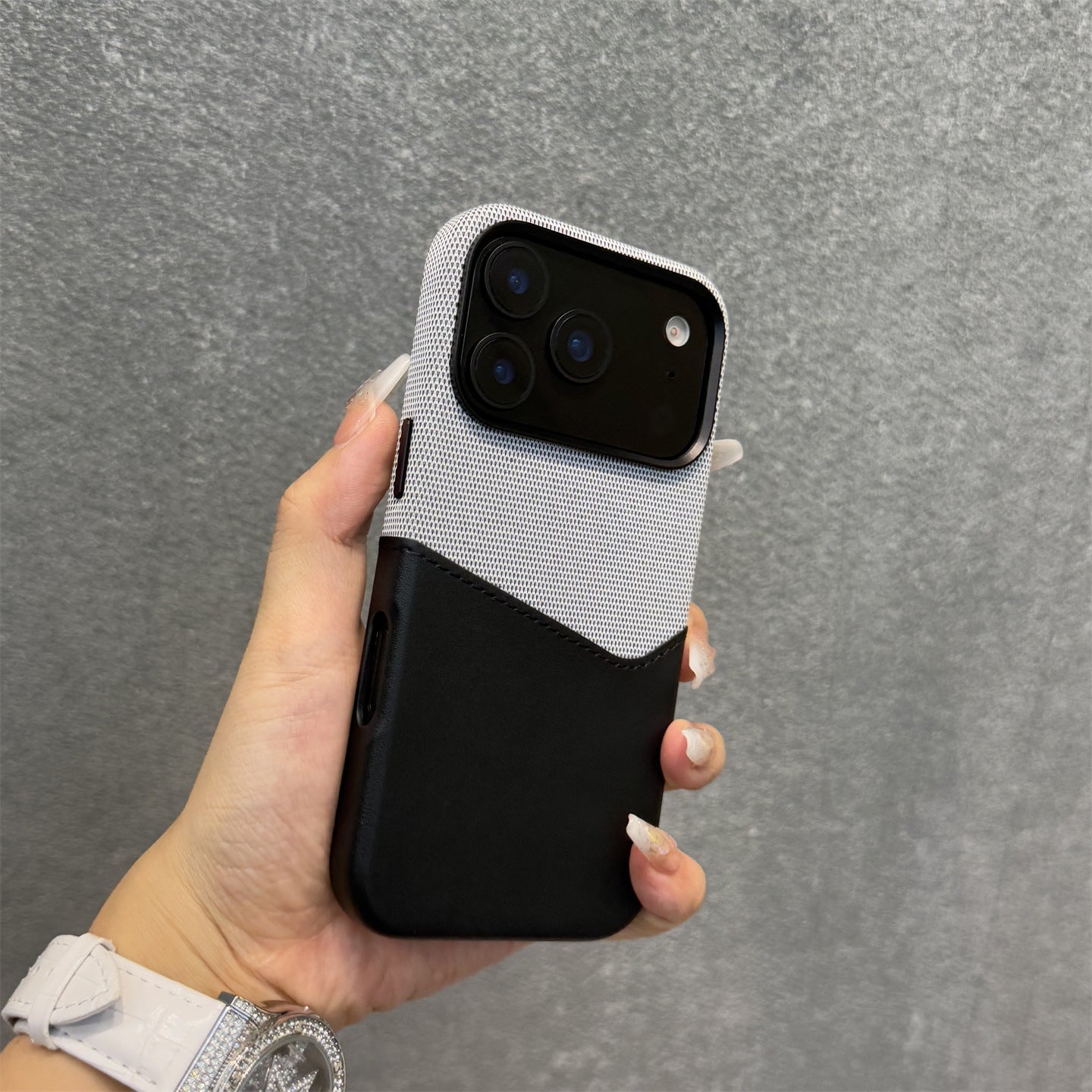 Protective Apple iPhone Back Cover - iPhone 17 Series Sleek Dual Tone Card Holder Case - Style 14