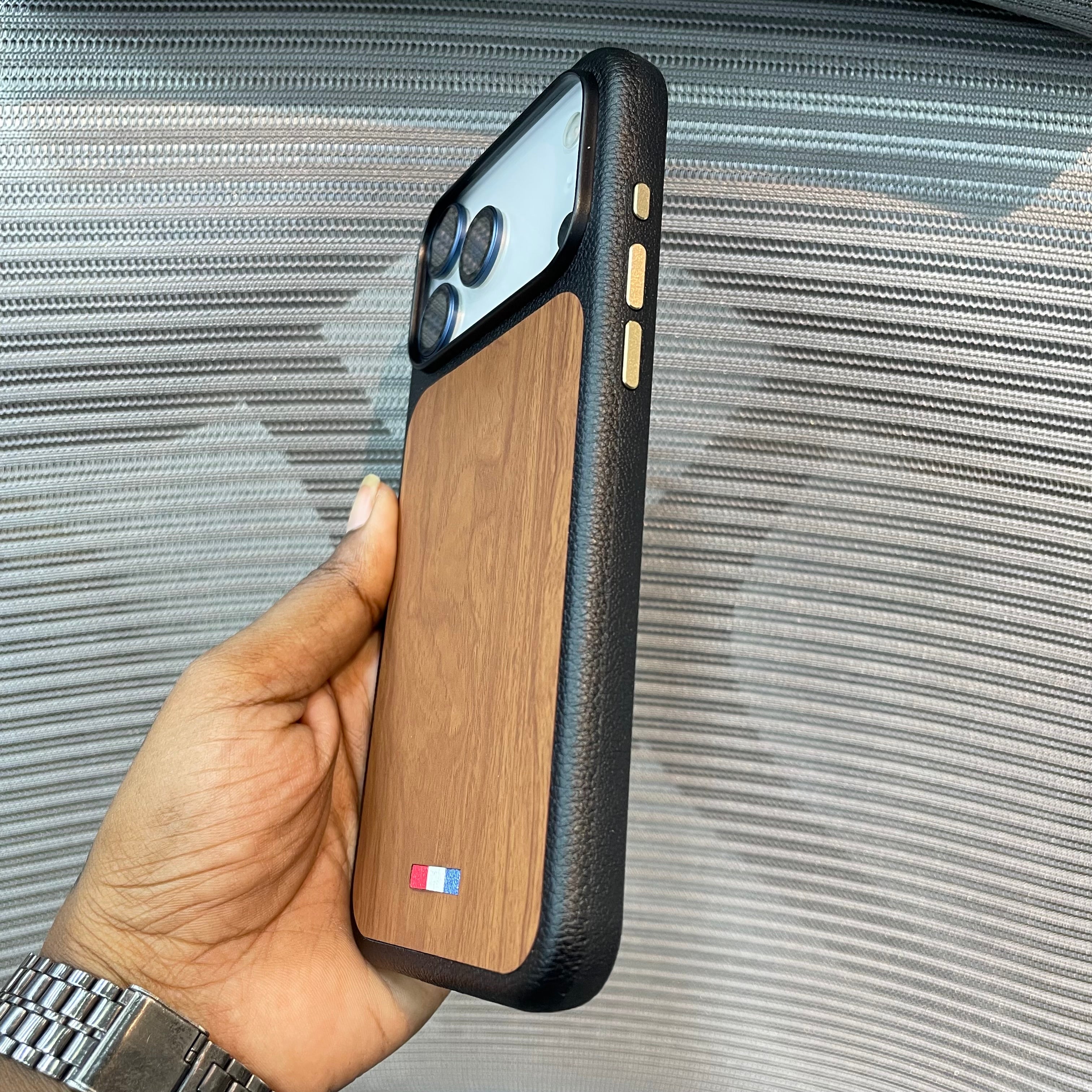 DualTone With WoodÉlite iPhone 17 Pro Max Case
