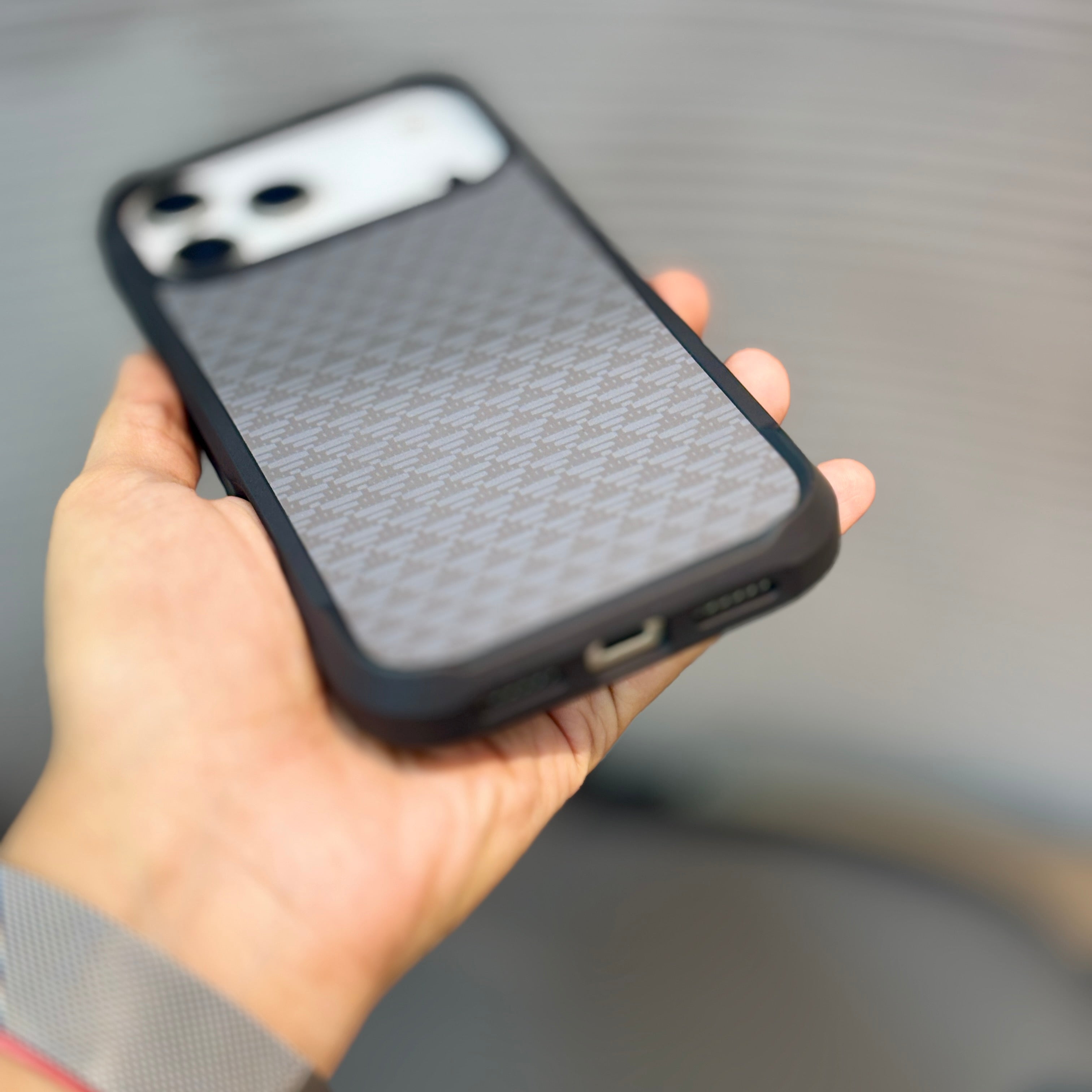 AshCarbon MagSafe iPhone 17 Series Case