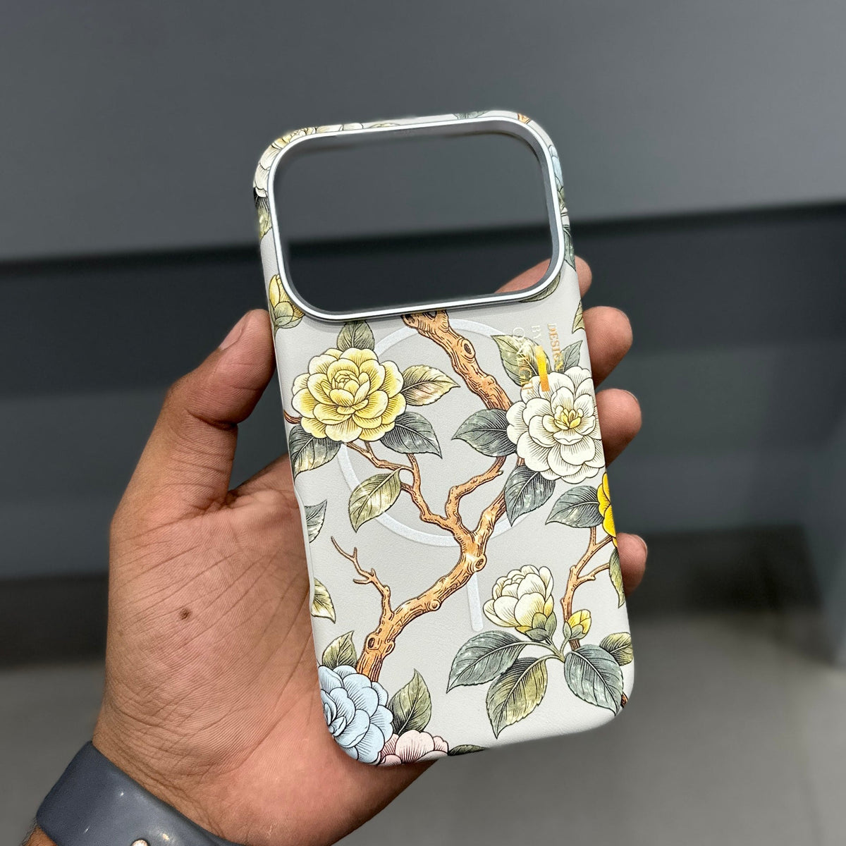 ONE GIF FLORAL EMPRESS EDITION MAGSAFE CASE - GREY ( No. 4055 )
