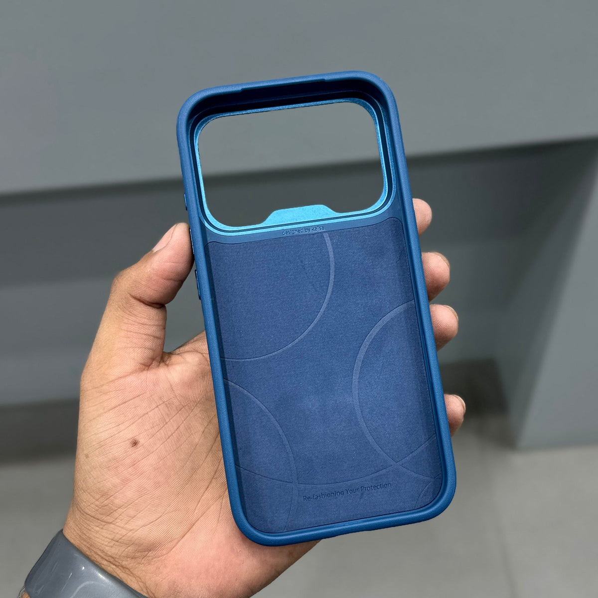 KAJSA VELVET ARMOR BLUE CASE ( No. 3966 )