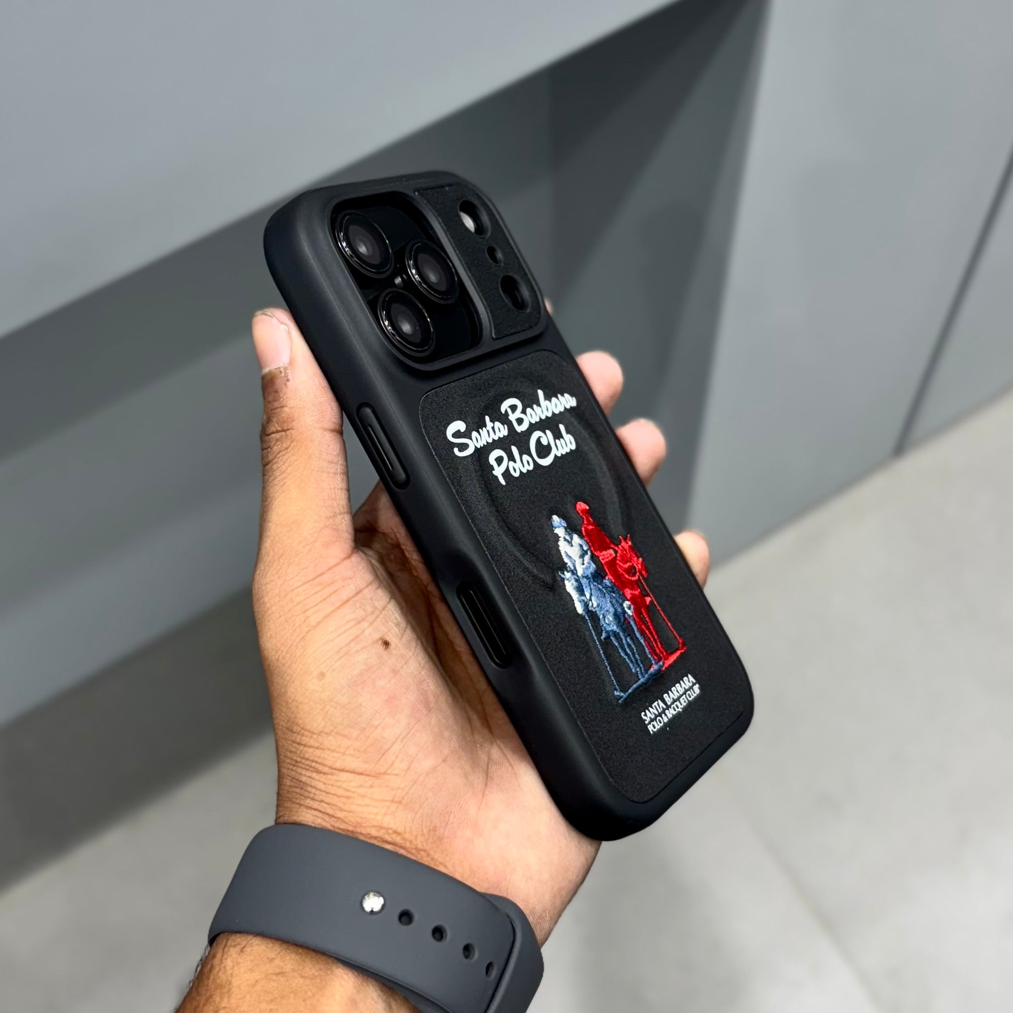 Santa Barbara questa mag-Black with Magsafe Case ( No. 2001 ) 17 Series Mobile Case by CoverMeUp - Style 2