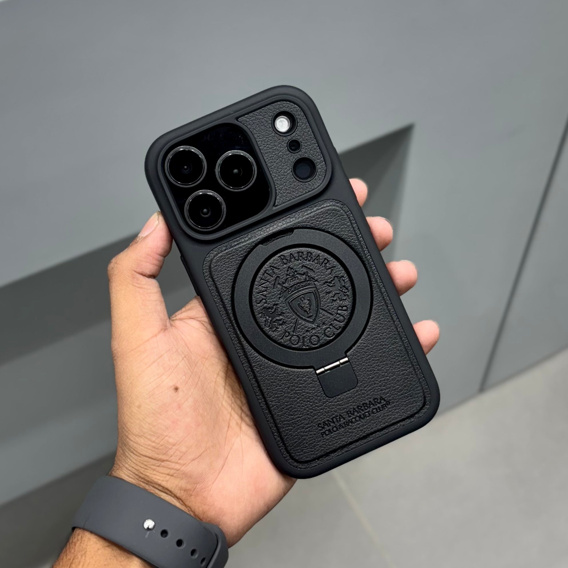 Santa Barbara primo mag Case with Magsafe-Black ( No. 2010 ) 17 Series Mobile Case by CoverMeUp