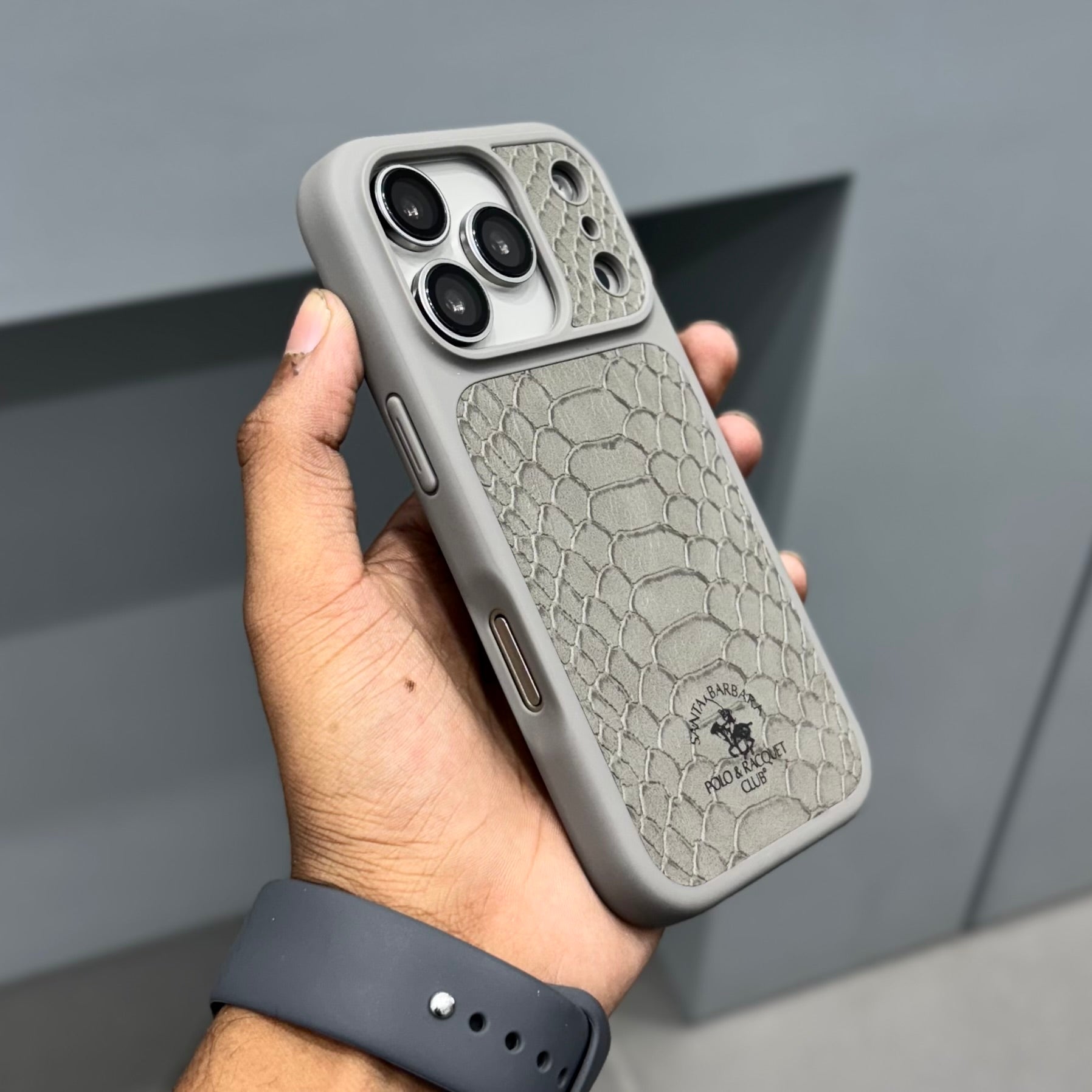 Santa Barbara Knight Case with Magsafe-Grey ( No. 2025 )