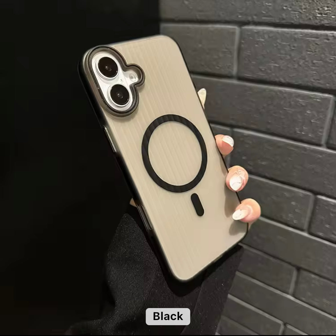 Protective Apple iPhone Back Cover - Slim Fit Hard MagSafe iPhone Case with Embossed Stripes - Style 4