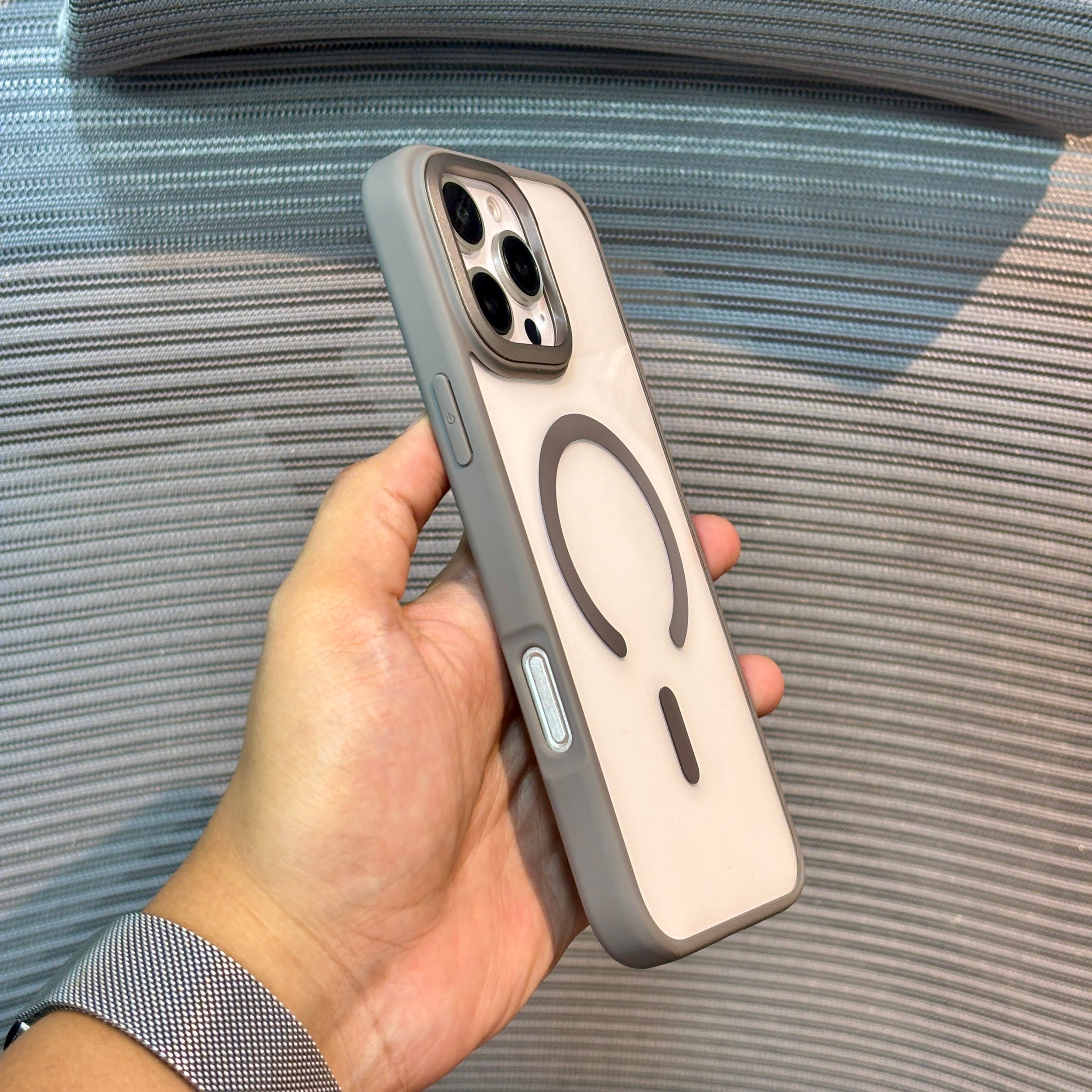 Protective Apple iPhone Back Cover - VeilGrid MagSafe iPhone Case - Style 9
