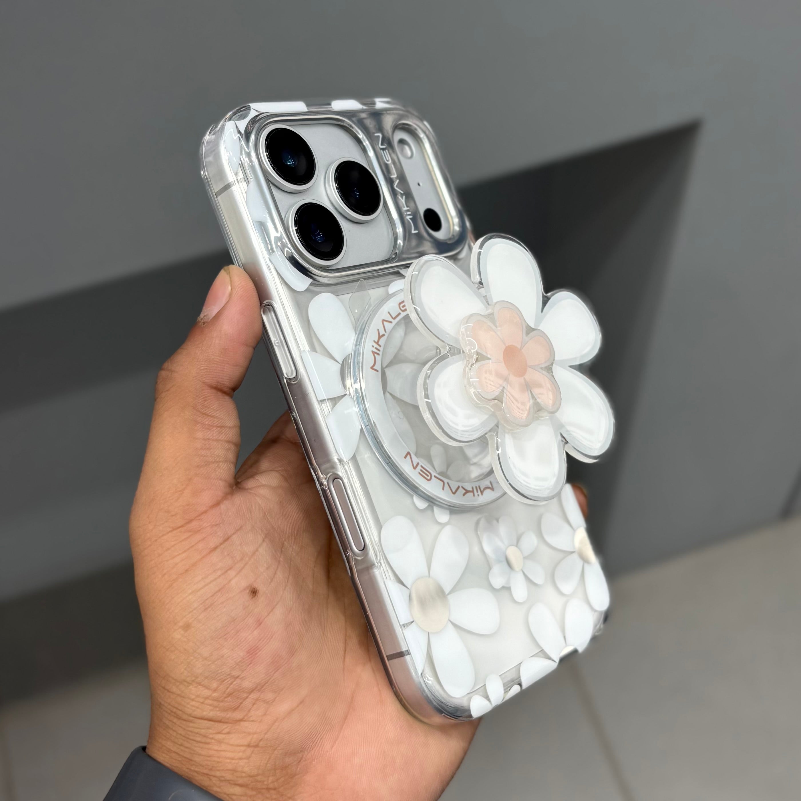 MIKALEN Flower Case with ACC - White ( No. 2335 ) Mobile Case by CoverMeUp - Style 4
