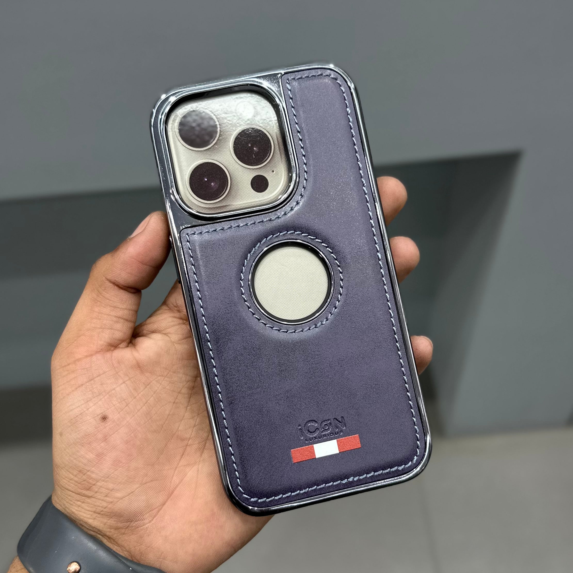 ICON LUXURIOUS CLASSIC SERIES - PURPLE ( No. 3204 ) Mobile Case by CoverMeUp