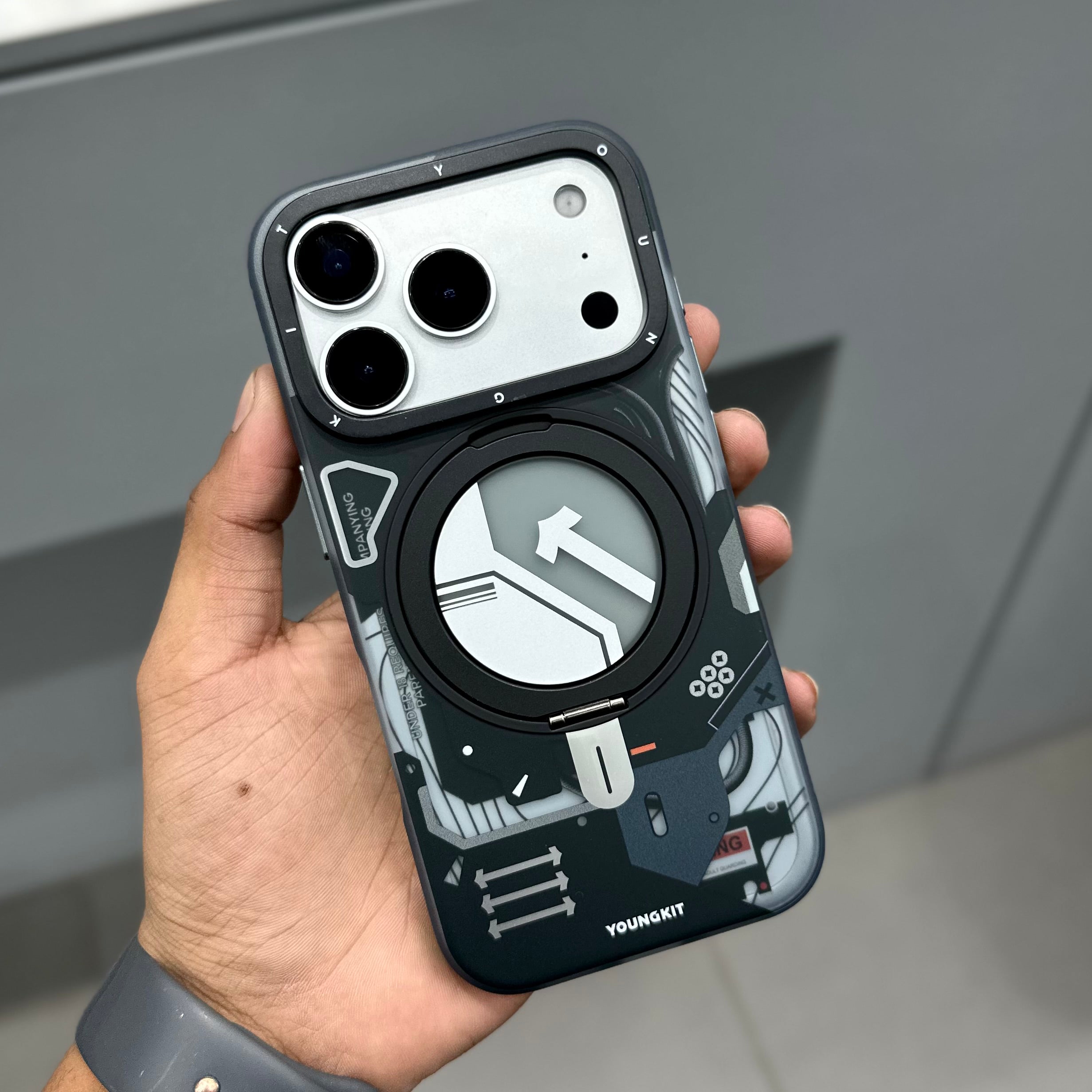 Youngit Cyer With Stand Magsafe Case-Black ( No . 2330 )