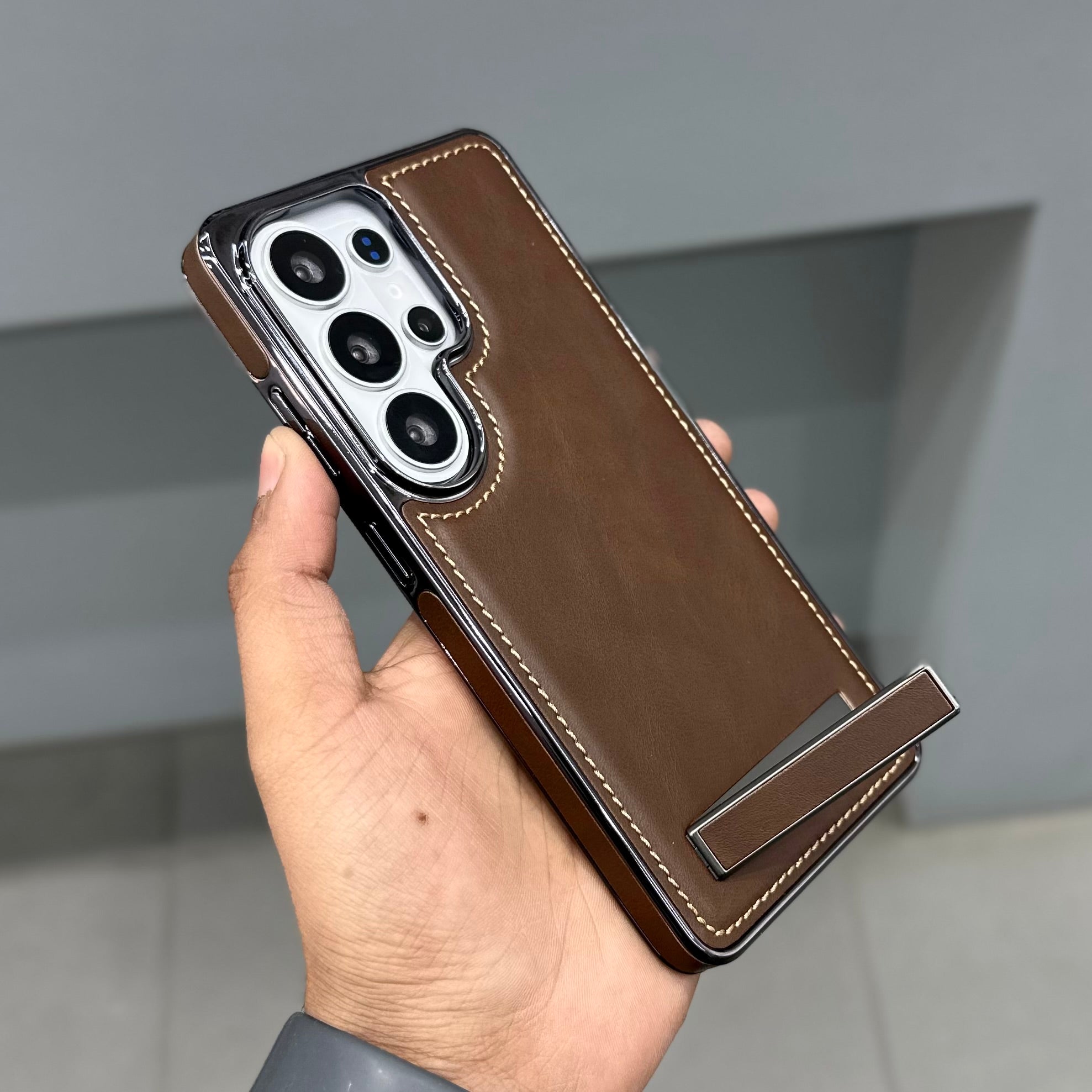 ICON LUXURY LEATHER STAND CASE SAMSUNG - BROWN ( No. 3056 ) Mobile Case by CoverMeUp - Style 3