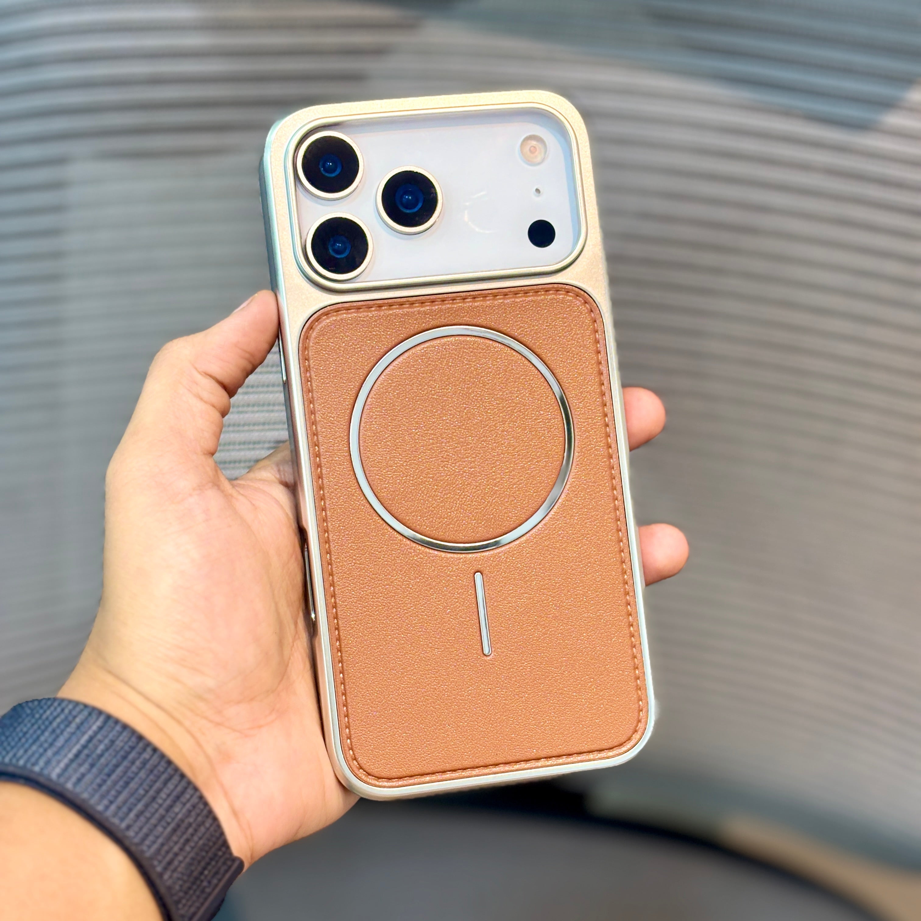 Protective Apple iPhone Back Cover - GrainMag MagSafe iPhone 16 Series Case - Style 3