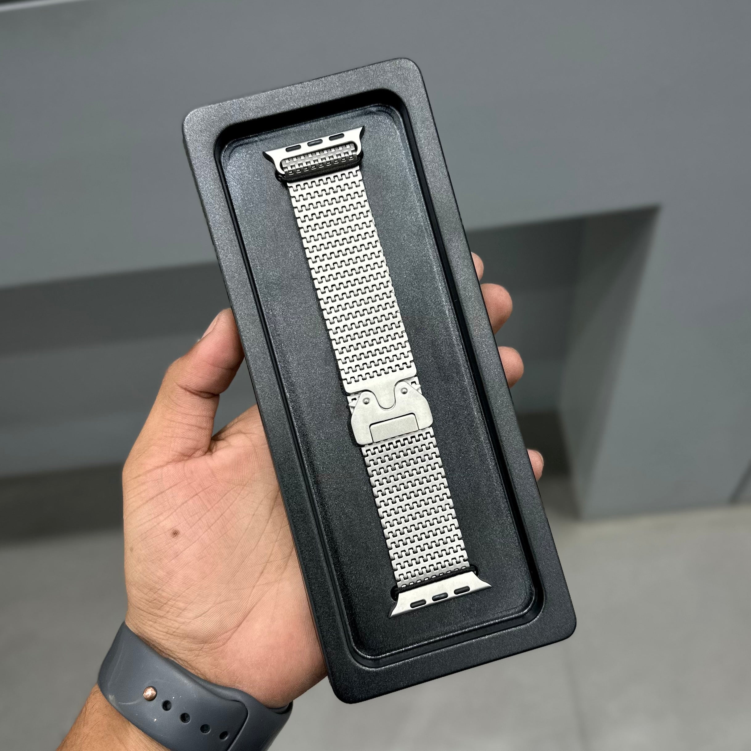 MA LOOP STRAP - GREY ( No. 3327 ) Mobile Case by CoverMeUp