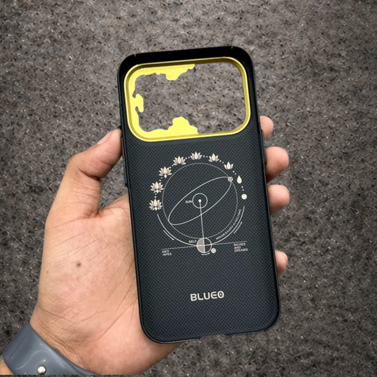 BLUEO AUSPICIOUS SHIFT MANTRA ARAMID FIBER CASE - IPHONE 18 SERIES