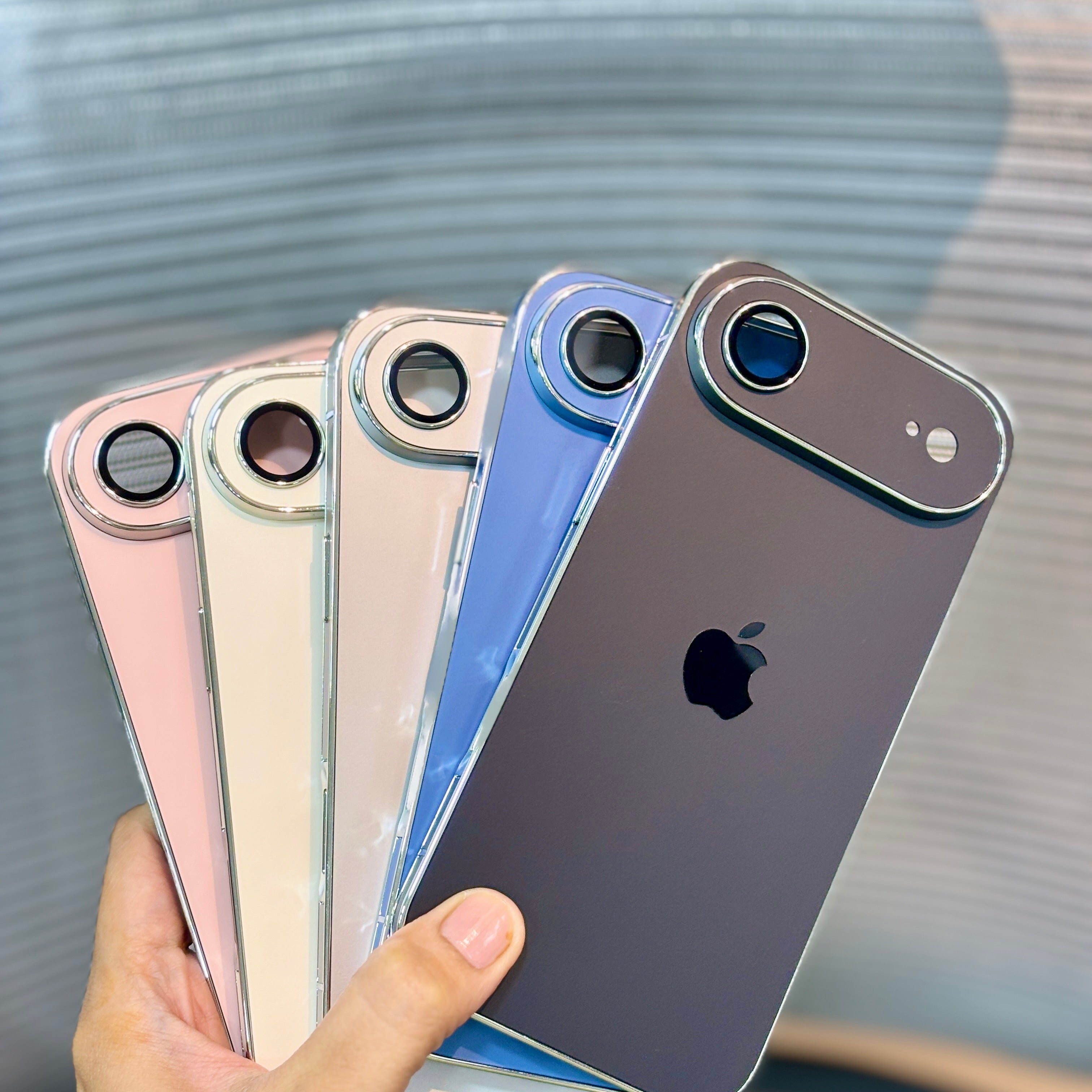 Protective Apple iPhone Back Cover - SilverLine iPhone 16 Pro Case - Style 8