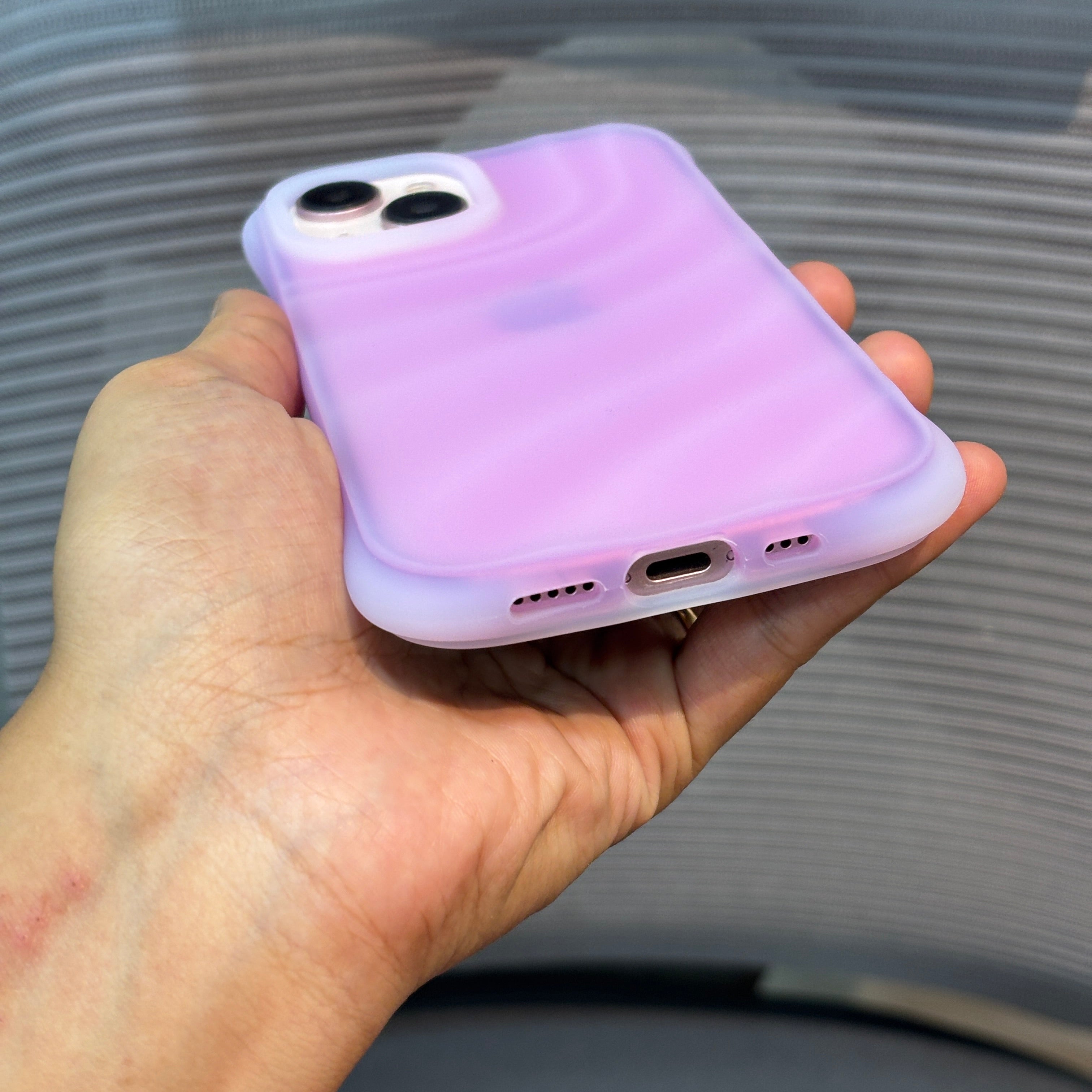 Protective Apple iPhone Back Cover - WaveLuxe iPhone 16 Series Case - Style 14