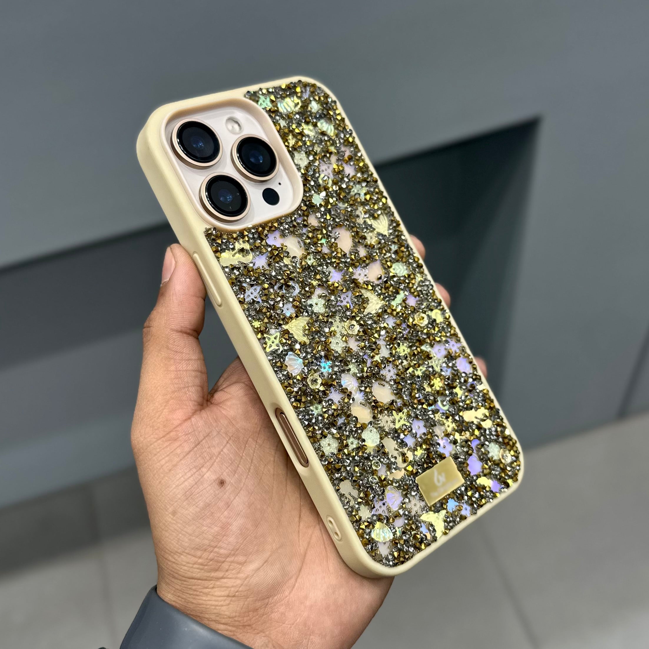 THE BLING WORLD CASE - DESERT BROWN ( No. 2636 ) Mobile Case by CoverMeUp - Style 2