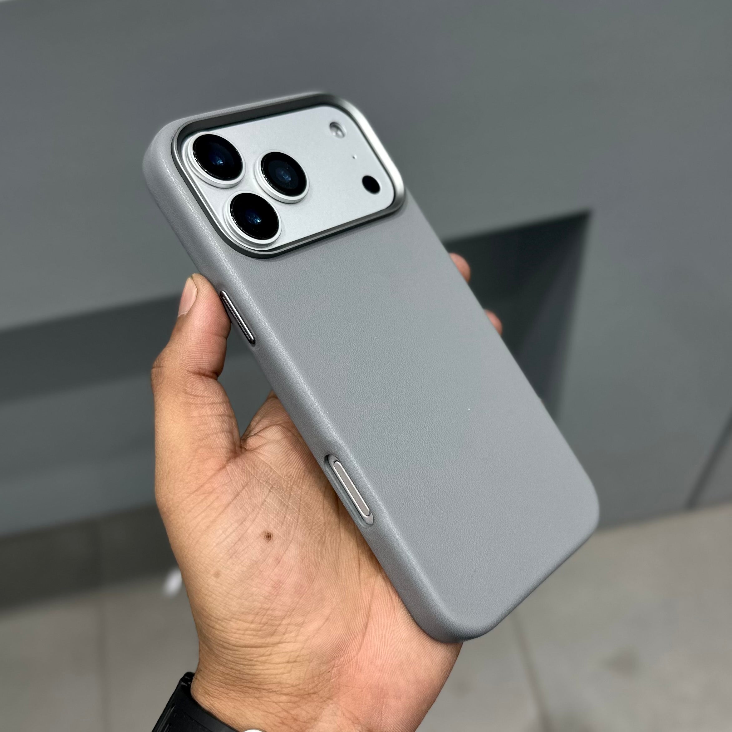 XUNDO VEGAN LEATHER CASE MAGSAFE - GREY ( No. 2874 ) Mobile Case by CoverMeUp - Style 2