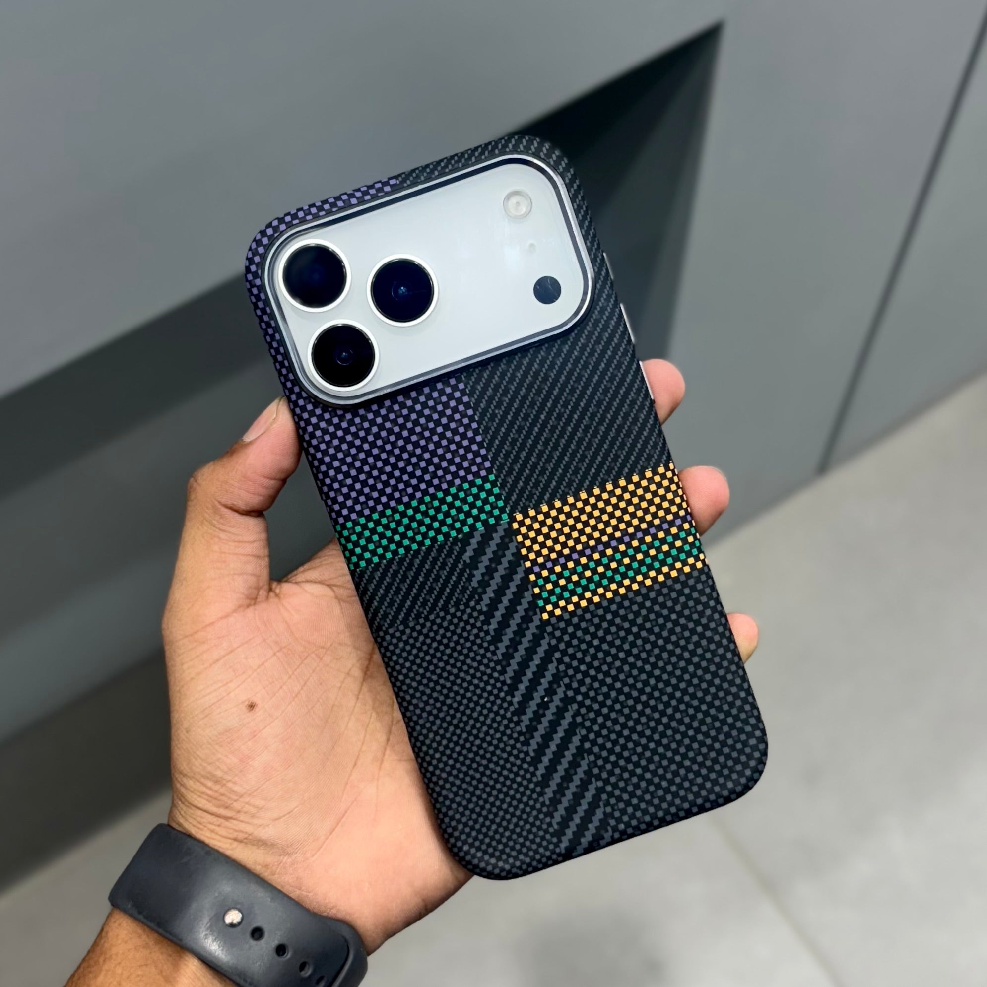 Hydro Carboni Case- Black & Green ( No. 2095 )